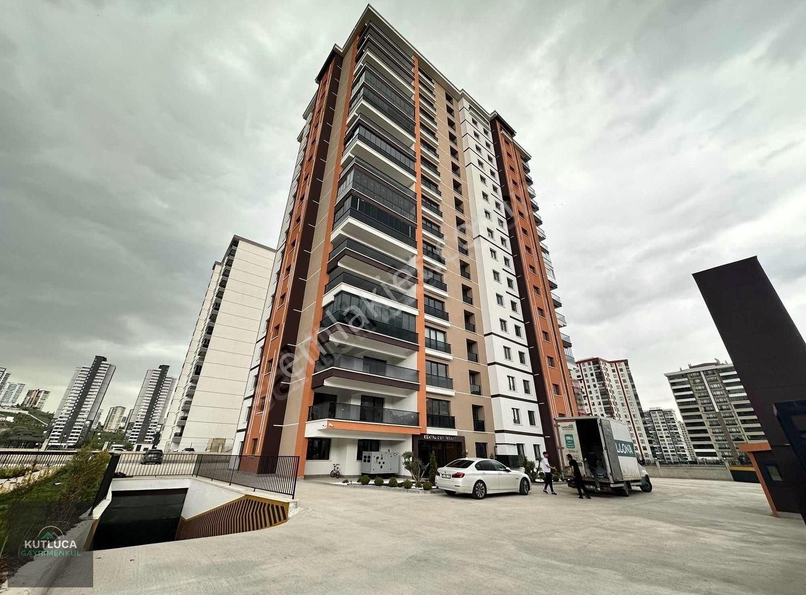 4+1 Ovacıkta Okul Ve Market Yakını Sosyal Donatılı Sıfır İskanlı