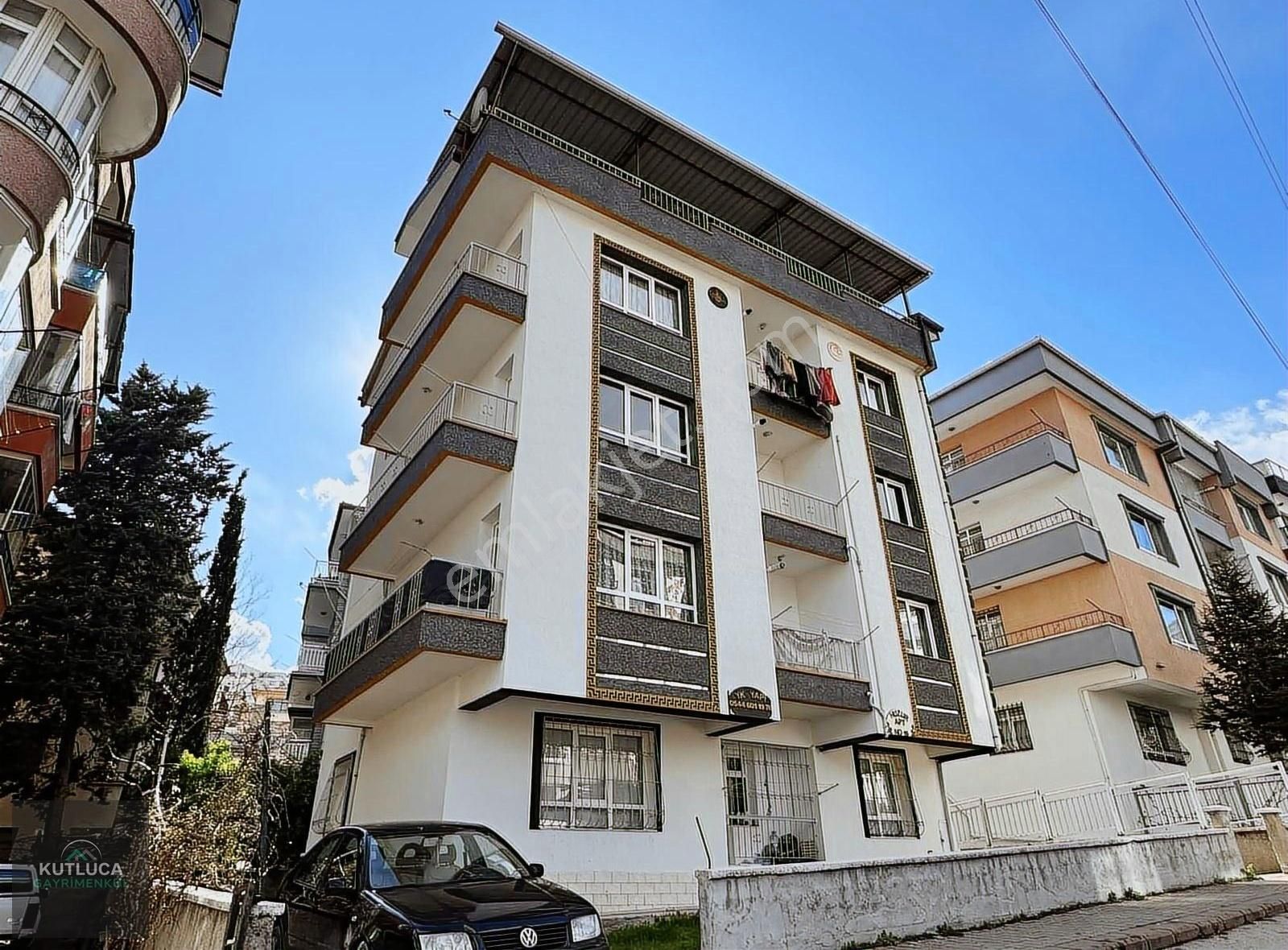 3+1 Şehir Hastanesi Ve Metro Yakını Ara Kat Yüksek Kira Getirili