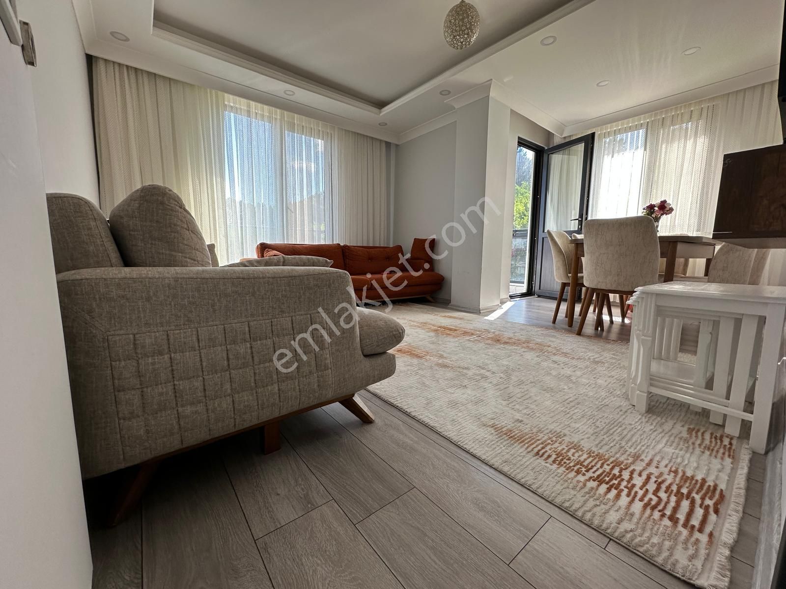 Çekmeköy Alemdağ Mhd Satılık Doğa Manzaralı 2+1 Daire