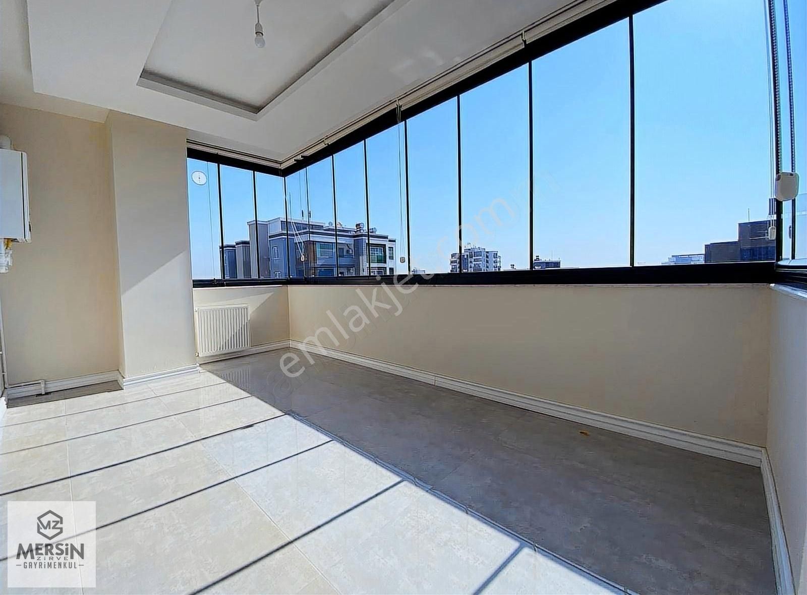 Mezitli Akdeniz Mahallesin'de Ultra Lüx Acil Satılık Daire - Görsel 17