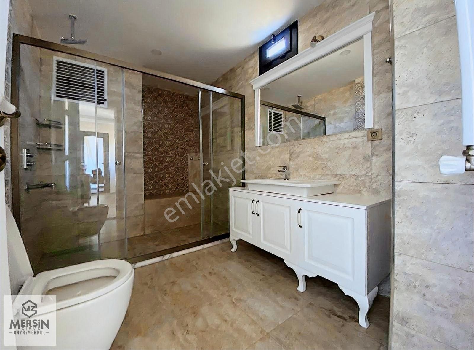 Mezitli Akdeniz Mahallesin'de Ultra Lüx Acil Satılık Daire - Görsel 14