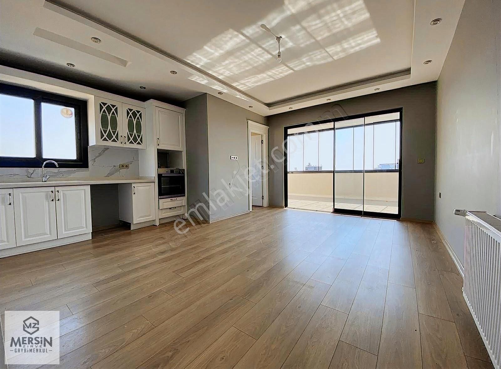 Mezitli Akdeniz Mahallesin'de Ultra Lüx Acil Satılık Daire - Görsel 9