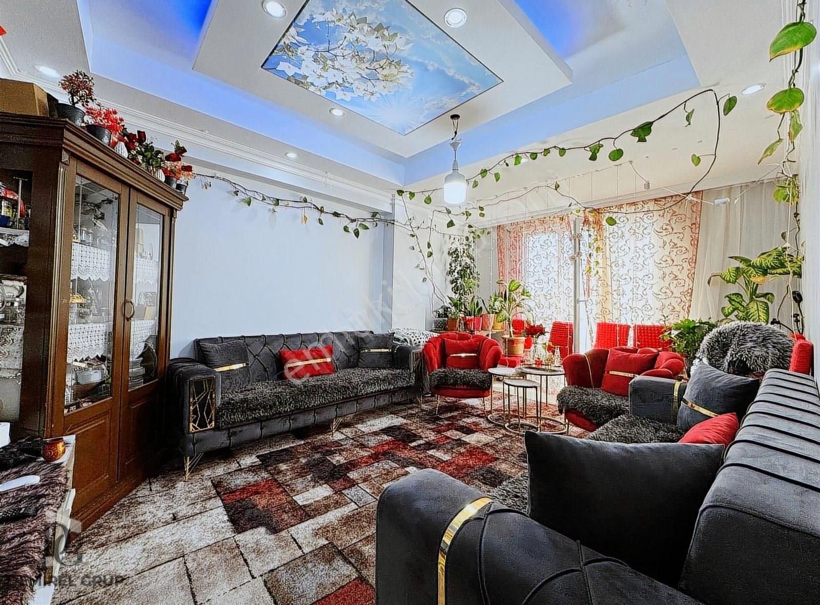Selahaddin Eyyubi Mah 2+1 Satılık Daire Geniş Özel Dekorlu