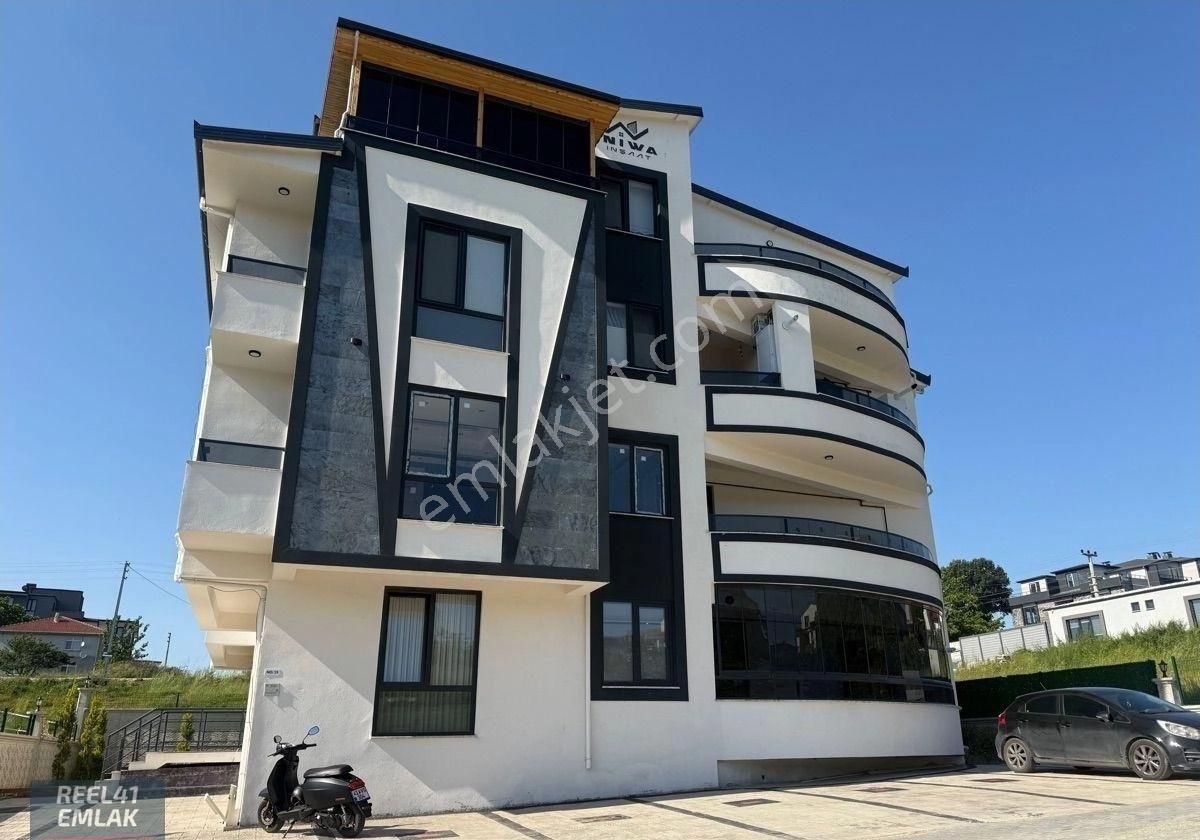 Yuvacık/tınaztepede Satılık 3+1 Eğimsiz Çatı Dubleks Daire