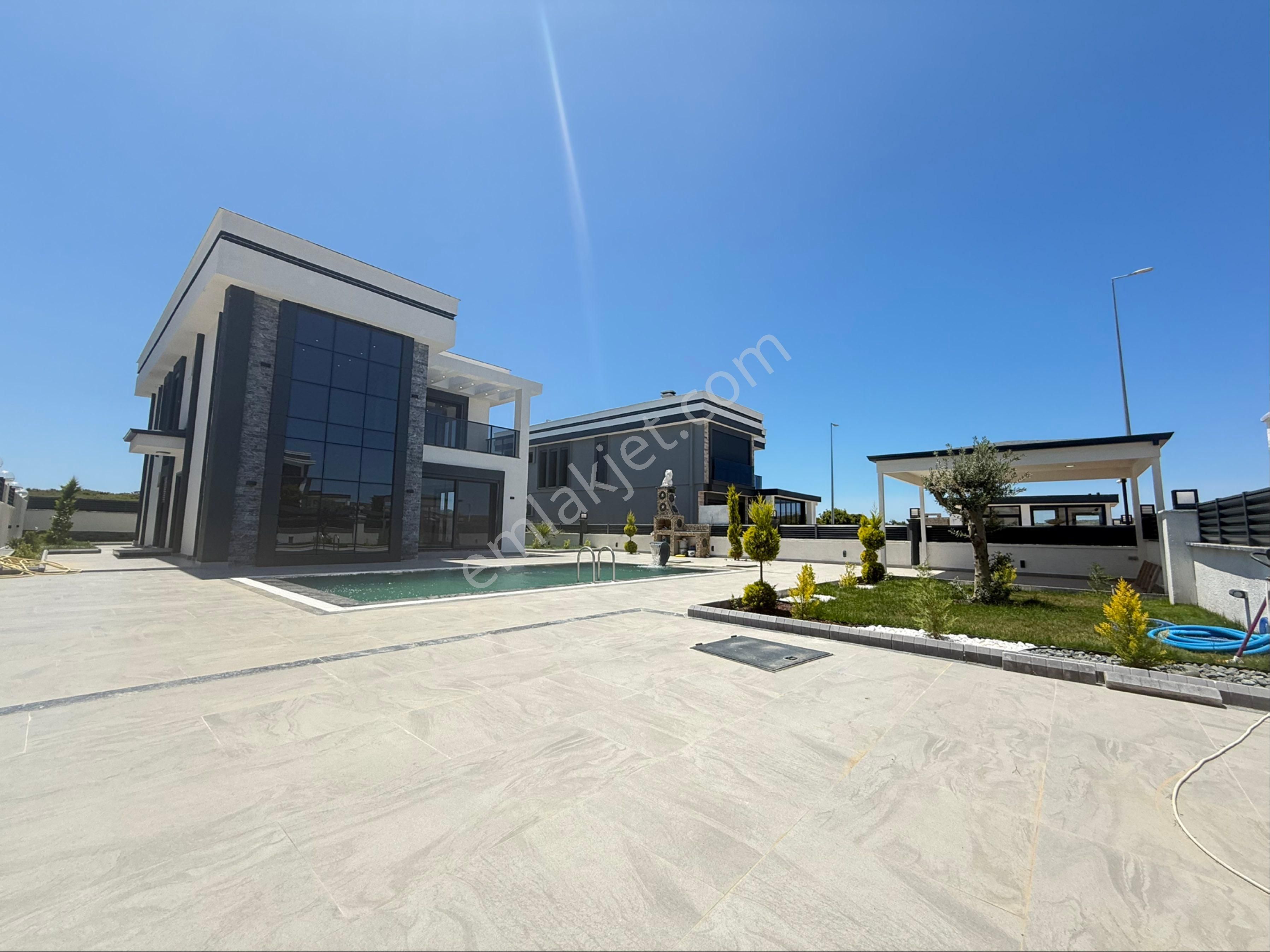 Didimde 4+1 Ayrı Mutfak 500m2 Arsa İcinde Ulta Lüks Villa