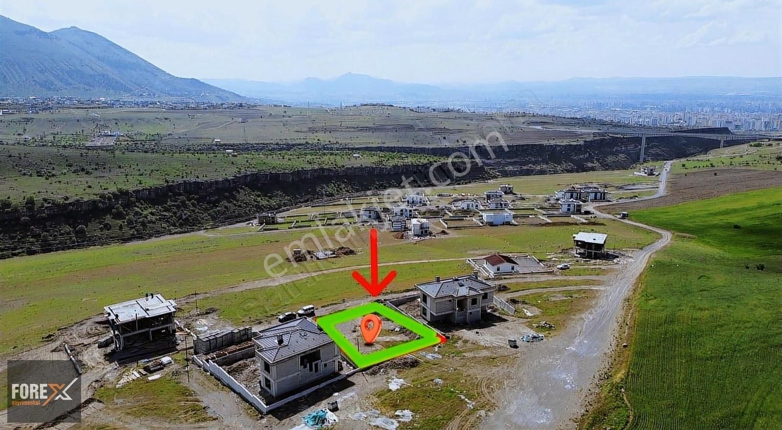 Reşadiye Mah. Şehir Manzaralı 740m² Satılık Villa Parseli