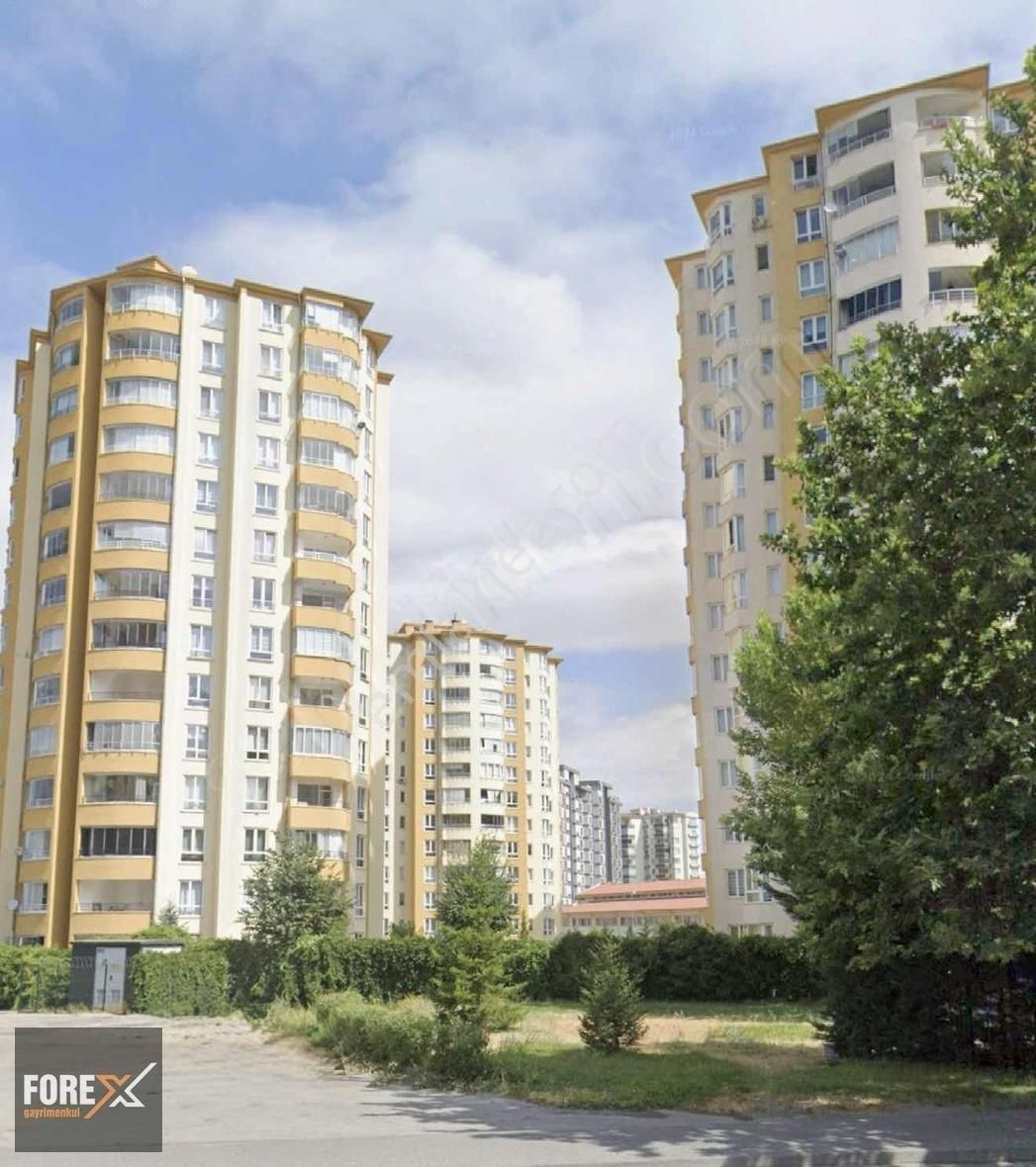 Talas Bahçelievler Efekent Sitesinde Satılık 3+1 Geniş Daire