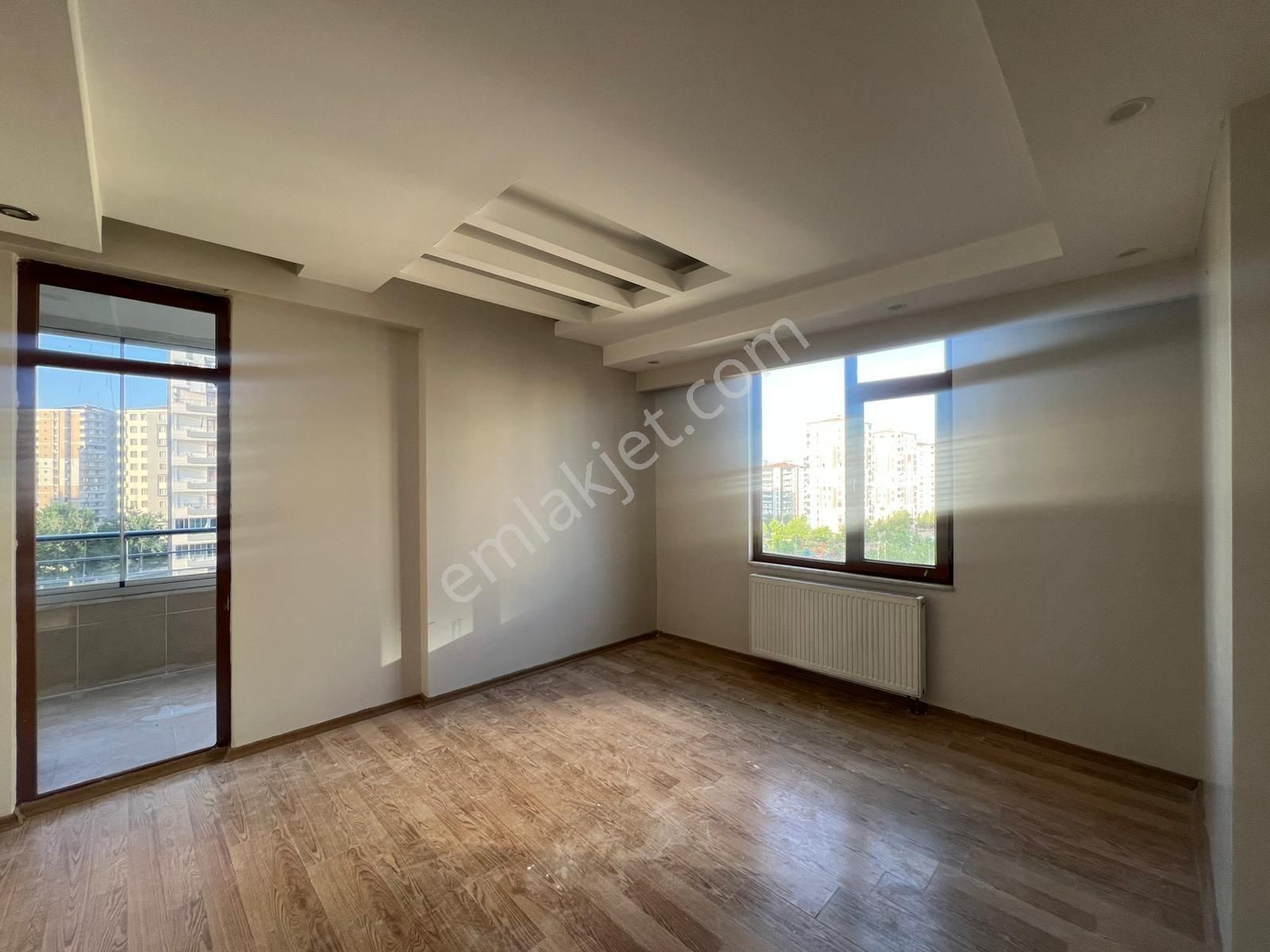 Radisson Blu Arkası | 4+1 | 175 M² Net | 6. Kat Ferah Daire