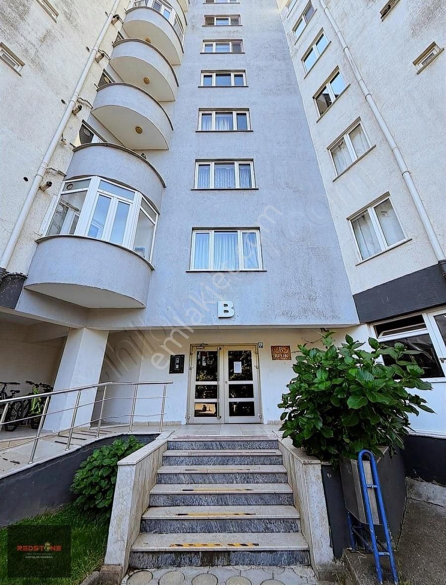 Redstone'dan Doruk Evlerde Kiralık Eşyalı 1+1 Daire