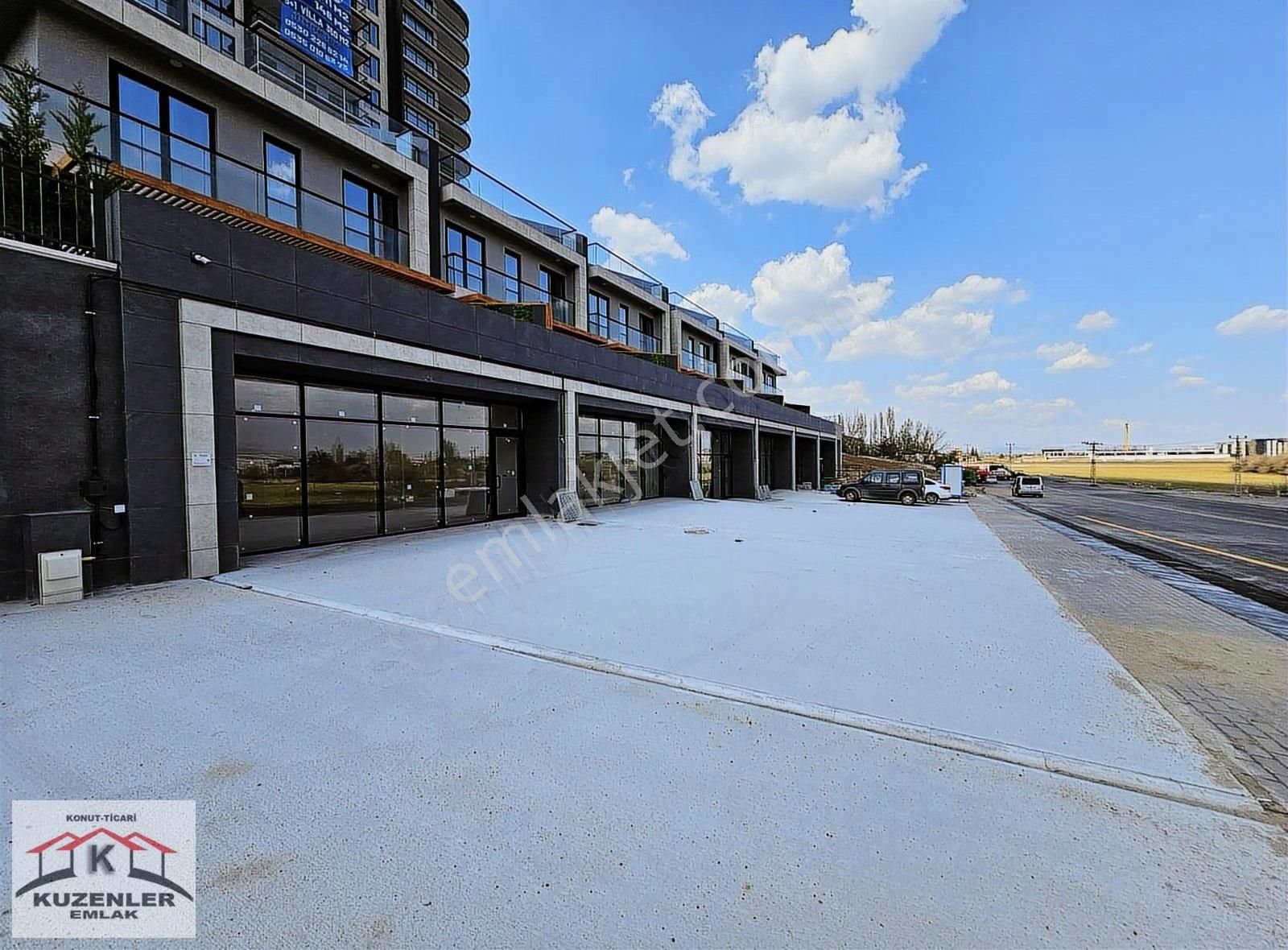 Pineta Konutları_cadde Cephe Protokol Yolunda Kurumsala Kiralık
