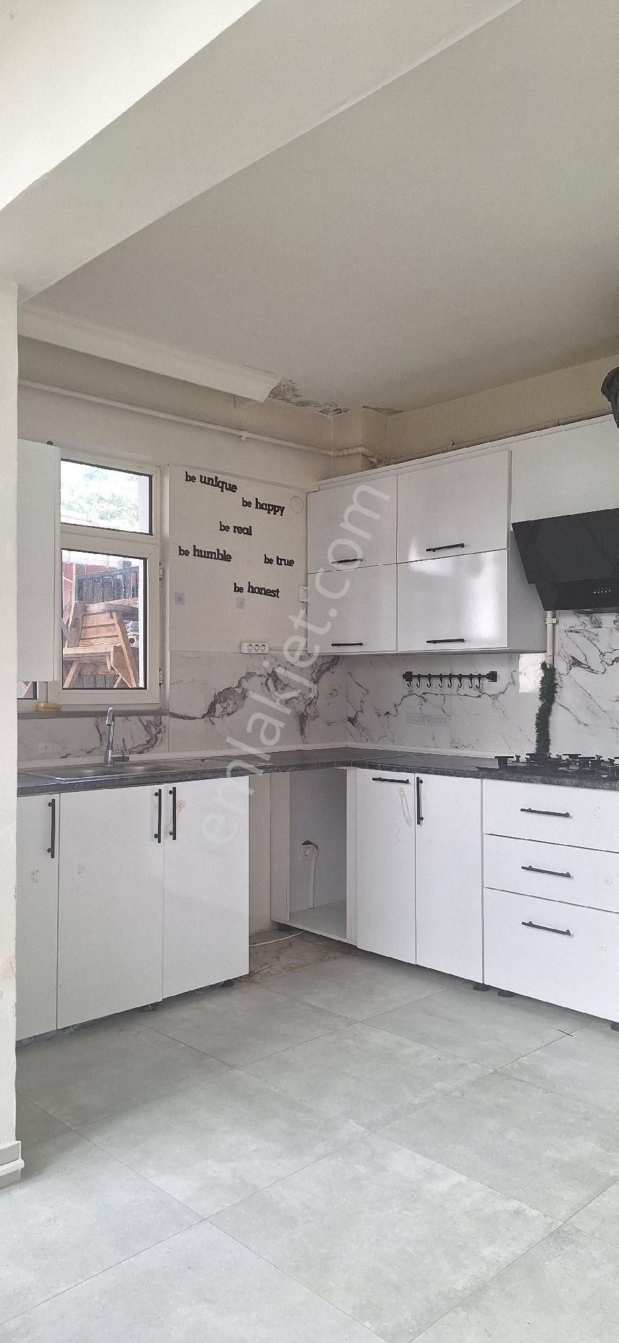 Sarıyer Çayırbaşında Özden Sitesinin Yanında Kiralıkdaire1
