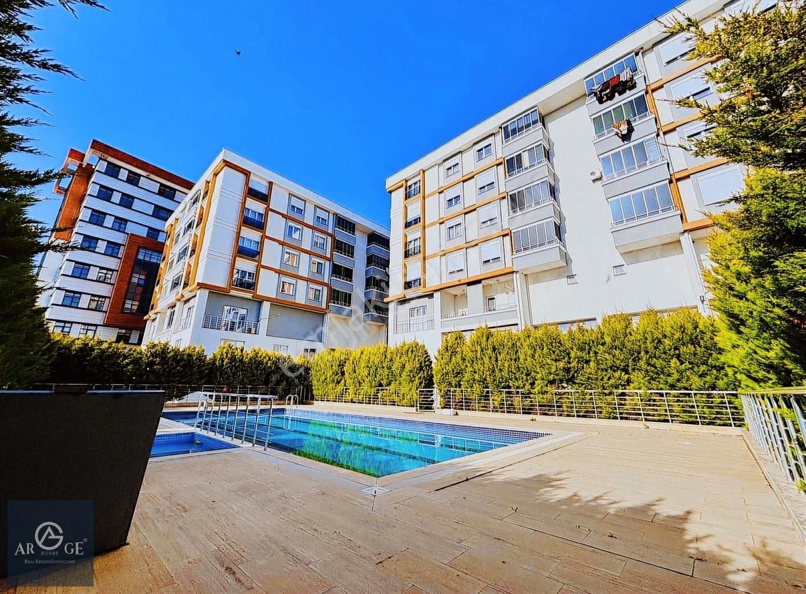 Asil Evler Sitesinde Sosyal Donatılı 2+1 Kiralık Daire