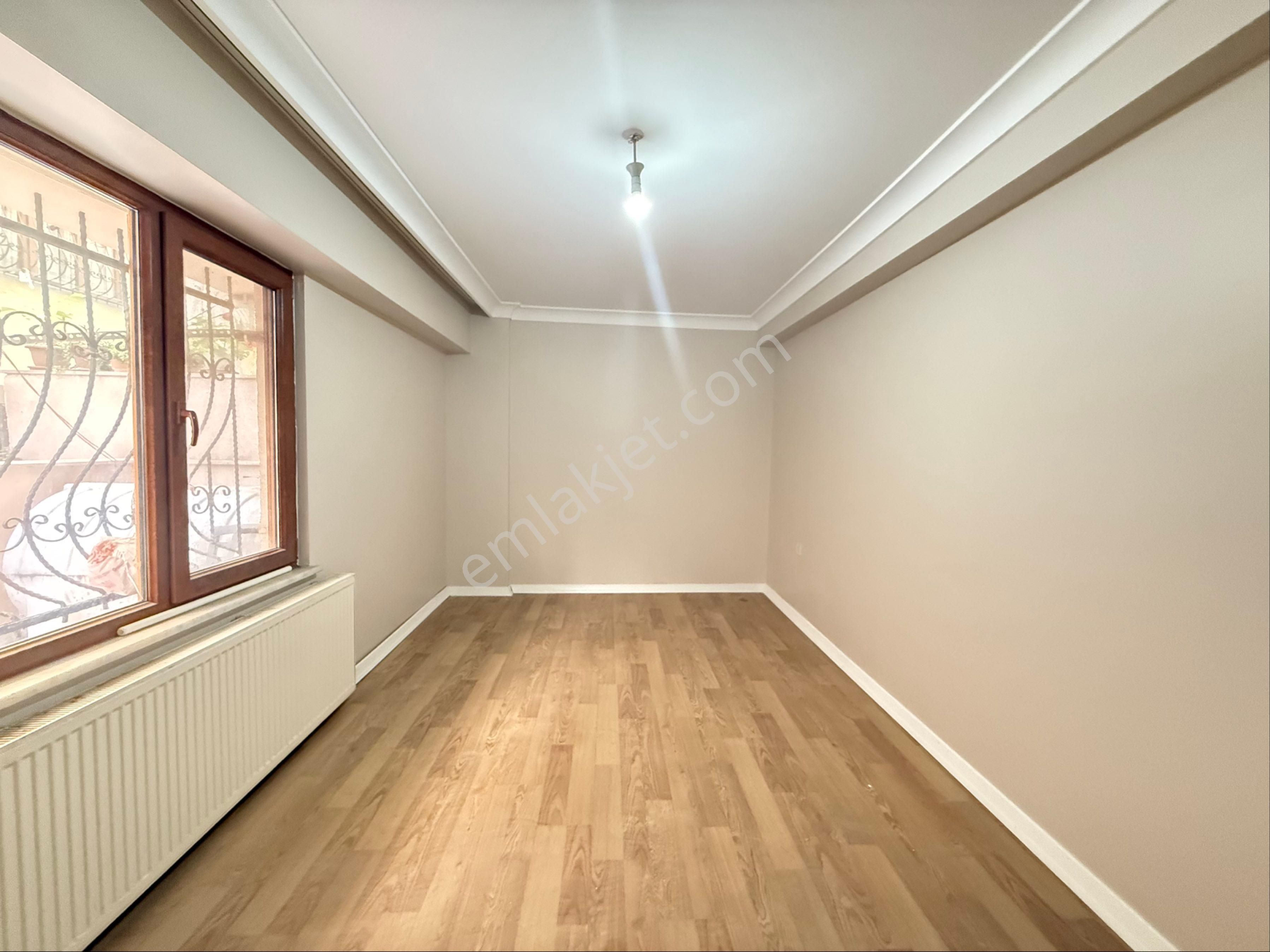 Cadde Emlak Yeşilova Mah 1+1 Ayrı Mutfak Metrobüse Yakın B Kat