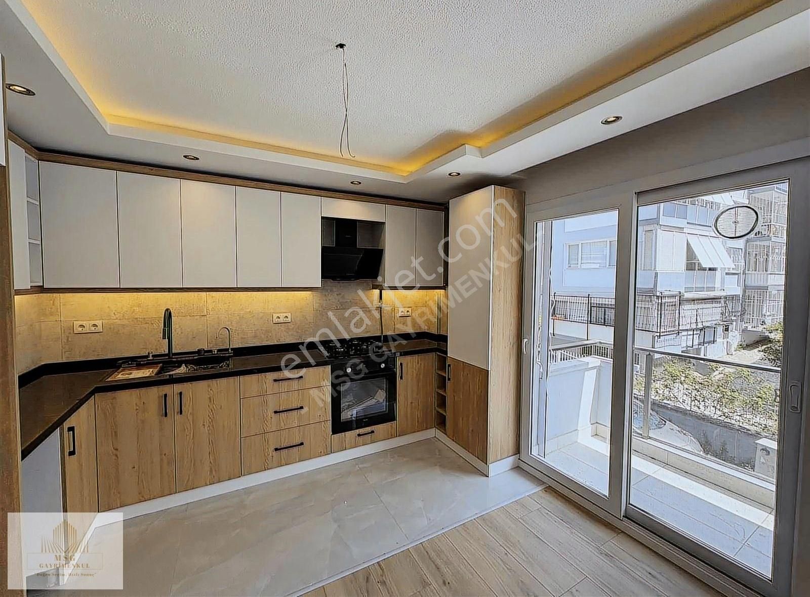 -msg'den İnönü Caddeye 150 Metre, Arakat 2+1 Lüx Tadilatlı Daire