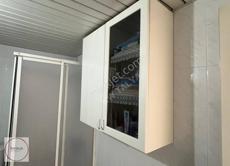 Güzeloba Karpuzkaldıran'da Denize Çok Yakın, Satılık 2+1 Daire