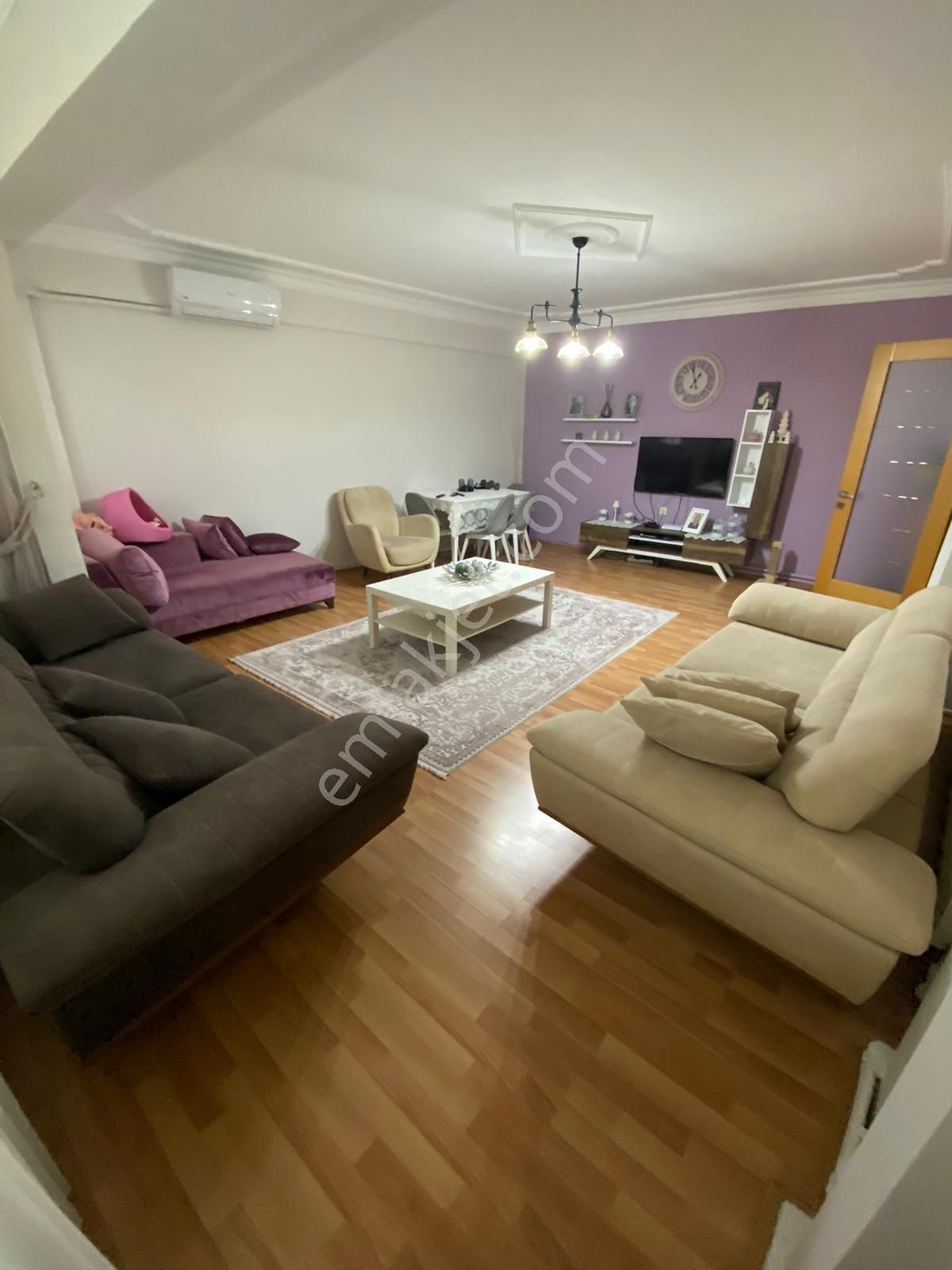 Balçova Merkezi Konumda 2+1 Kiralık Daire
