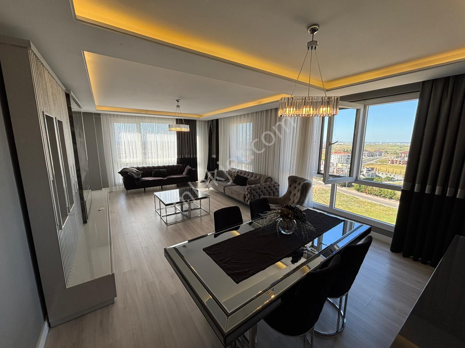 Çorlu Four Seasons Sitesinde 4+1 Havuz Cephe Lüks Daire