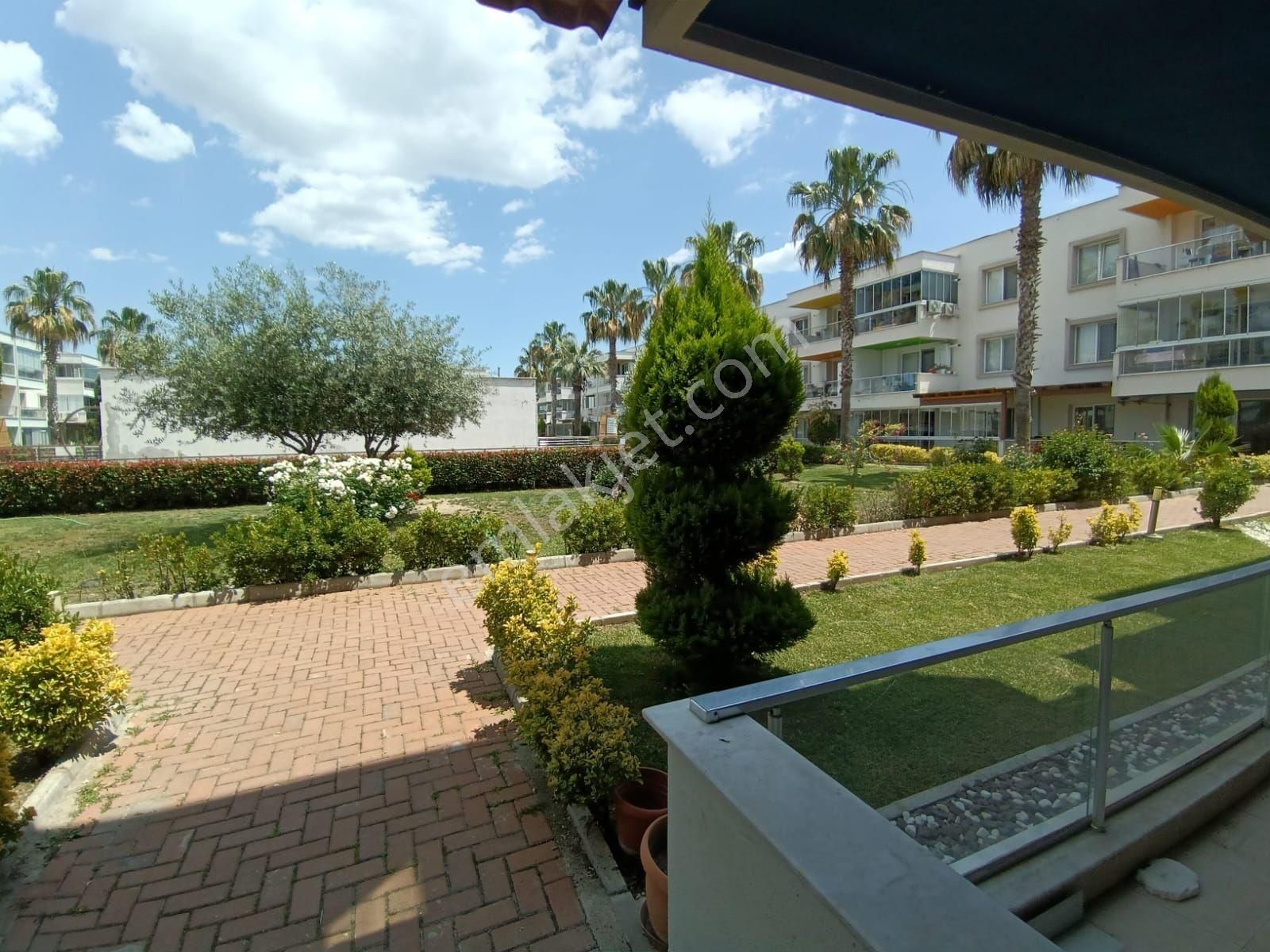Satılık 1+1 Eşyalı Daire Manisa Muradiye Villalar Bölgesinde