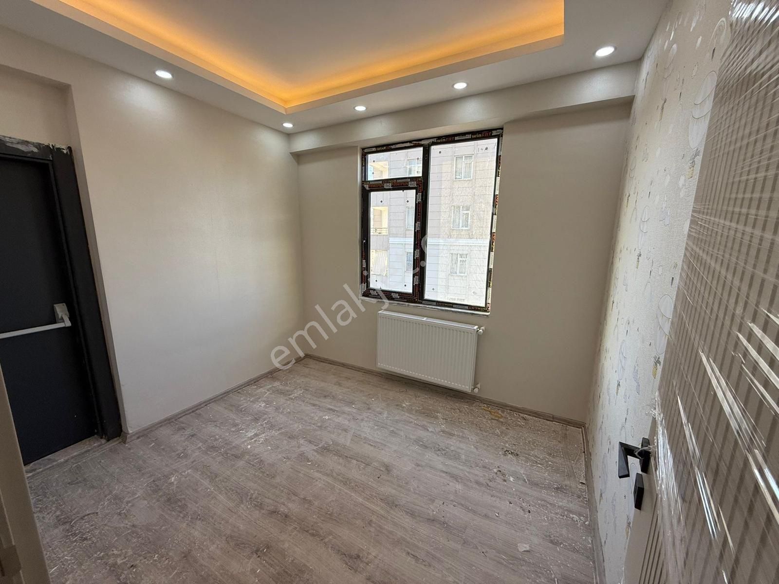 Yavuz Emlak Tan Satılık Daire Arakat Karaköprü Dogukent Mah - Görsel 8