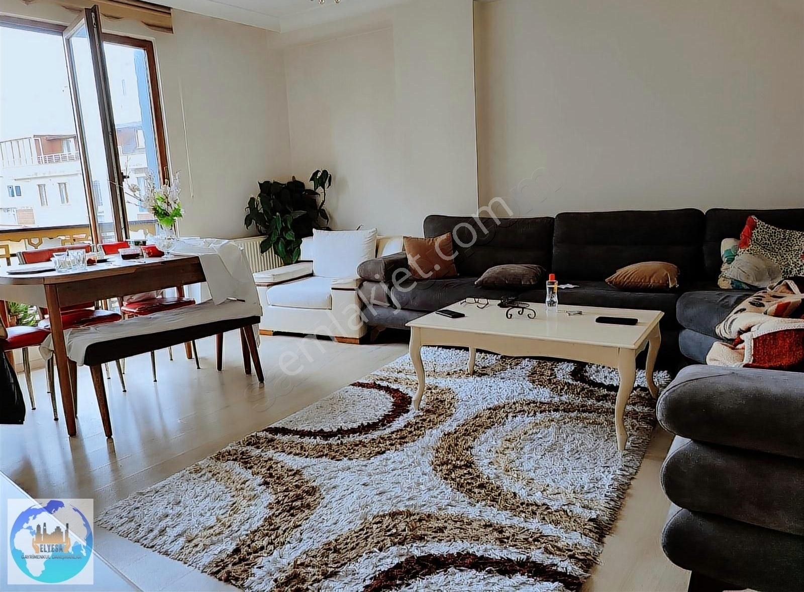 Çekmeköy Cumhuriyet Mah Satilik 2+1arakat Daire Kelepir