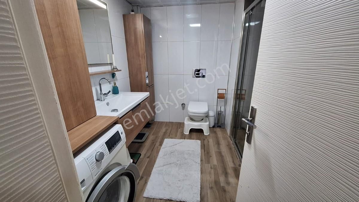 Menderes Mah. Cadde Üstünde 2+1 Arakat Satılık Daire
