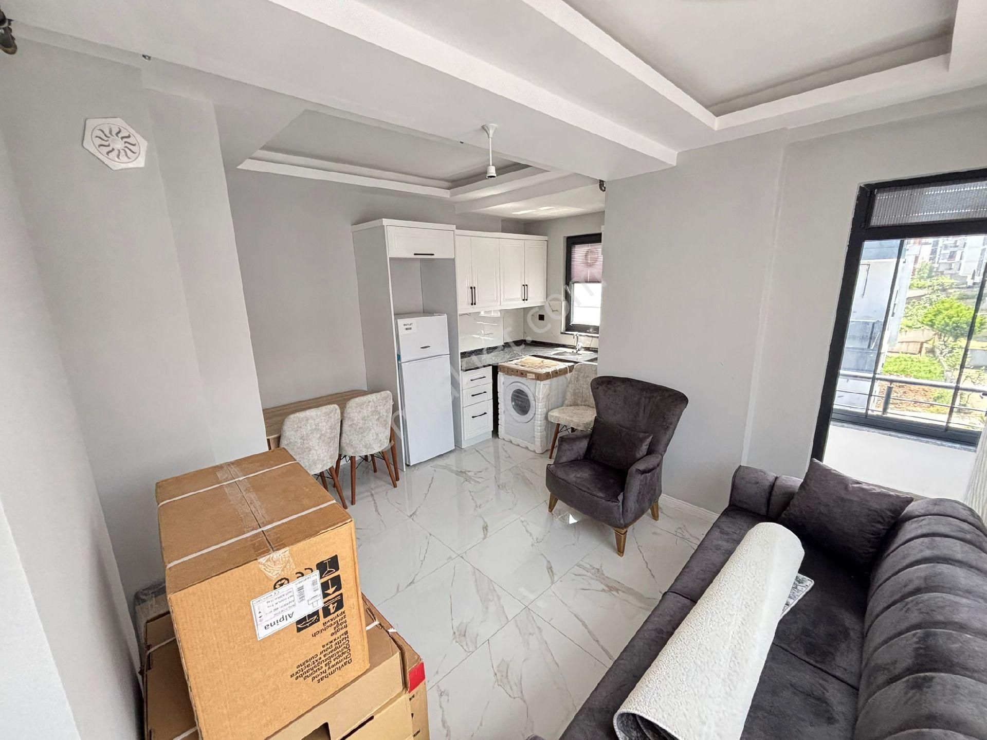 Furkan Emlak'tan Atakum Körfez'de 1+1 2.kat 55m2 Deniz Manzaralı Sıfır Eşyalı Daire