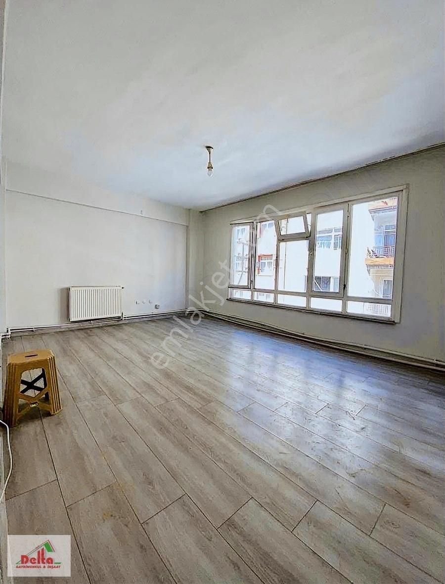 Delta Dan Heykel Meydanında 2+1 Ara Kat Kiralık Daire Masafsız