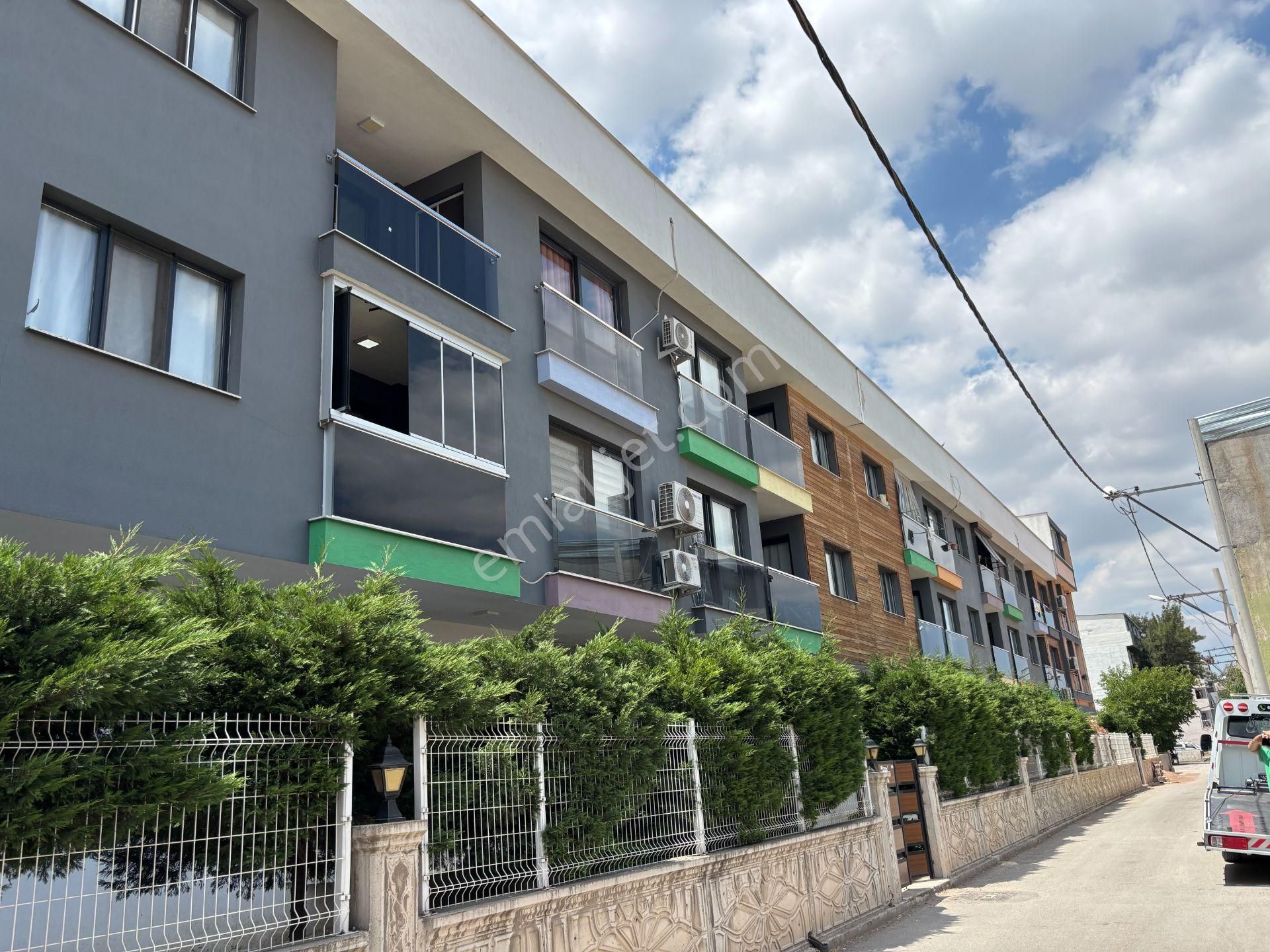 Çiğli Balatçık Lotus Sitesinde Merkezi Konumda 2+1 Kiralı Daire
