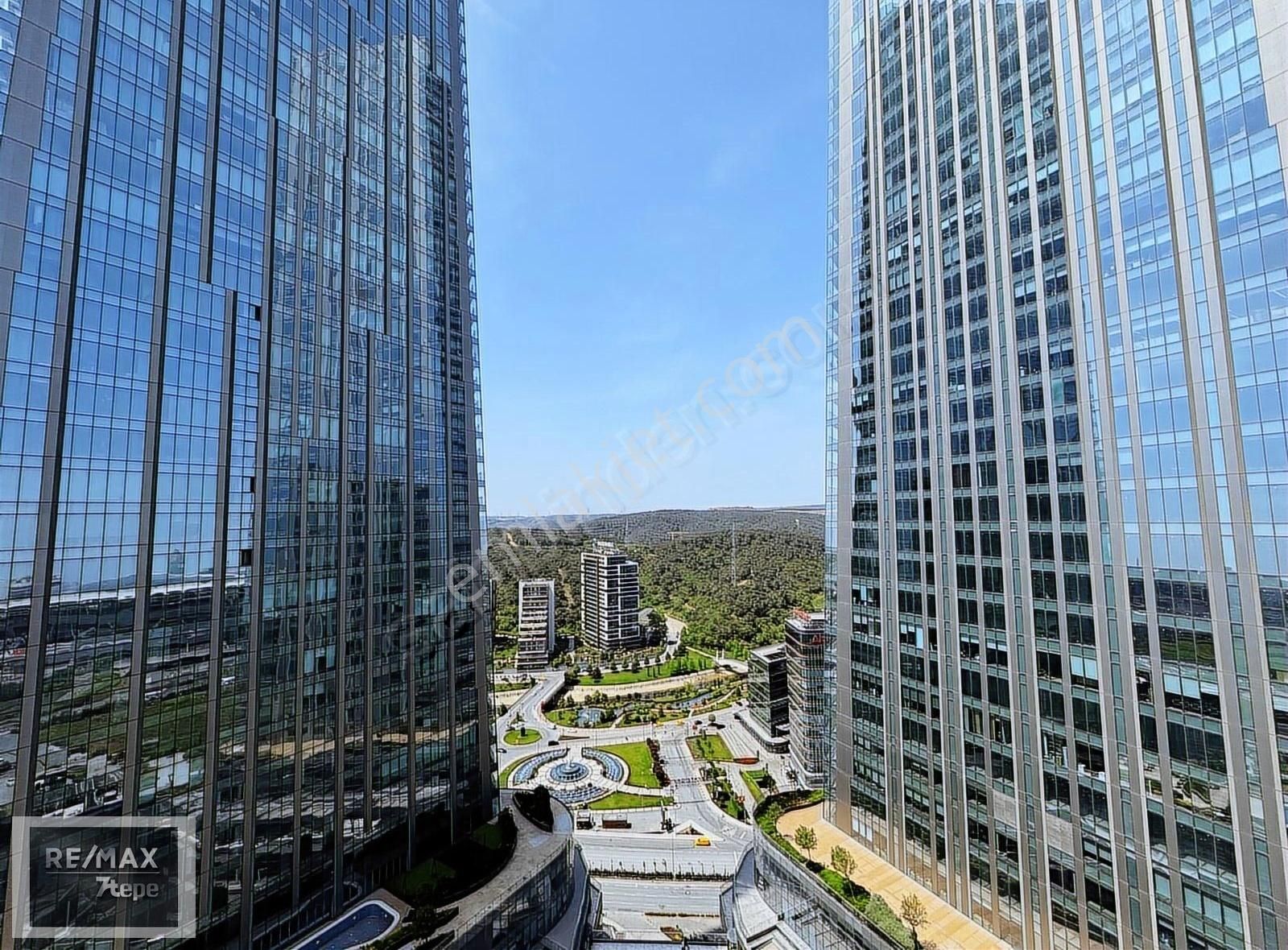 Skyland İstanbul'da Dubleks Eşyalı Satılık 4+2 Vadistanbul