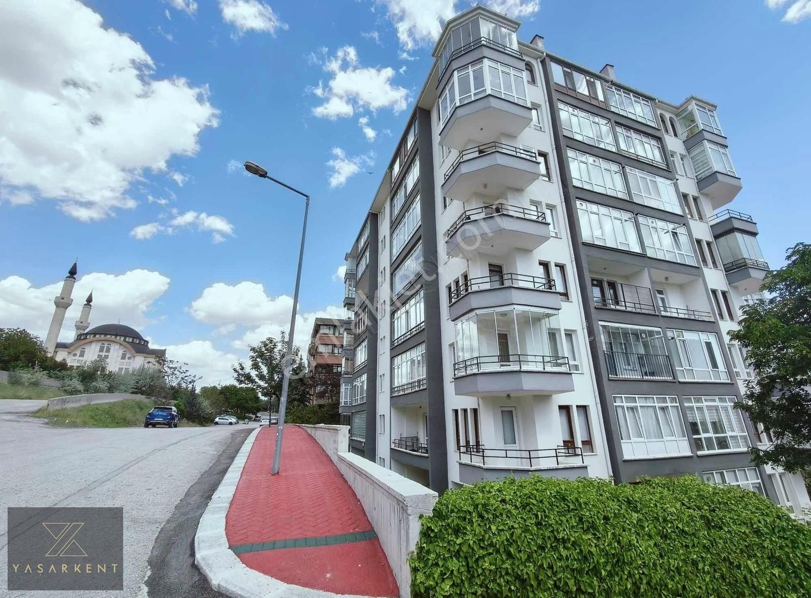 Yıldızevler'de 2+1 Eşyalı Kiralık Daire Yaşarkent'ten