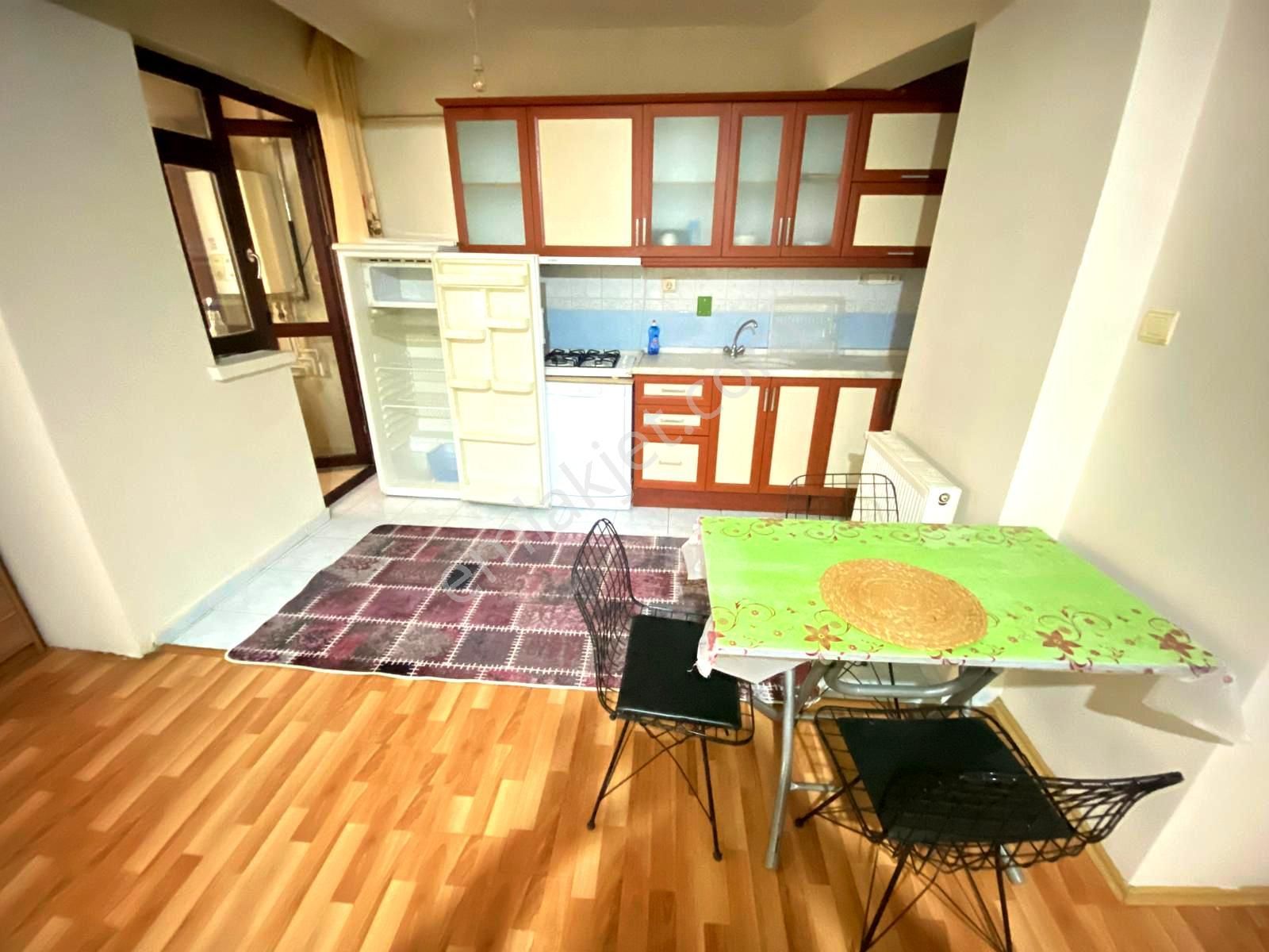 Uzman Emlak Dan İncirli Mh. Kot- 1 De Yapılı Amerikan Mutfak 1+1 - Görsel 15