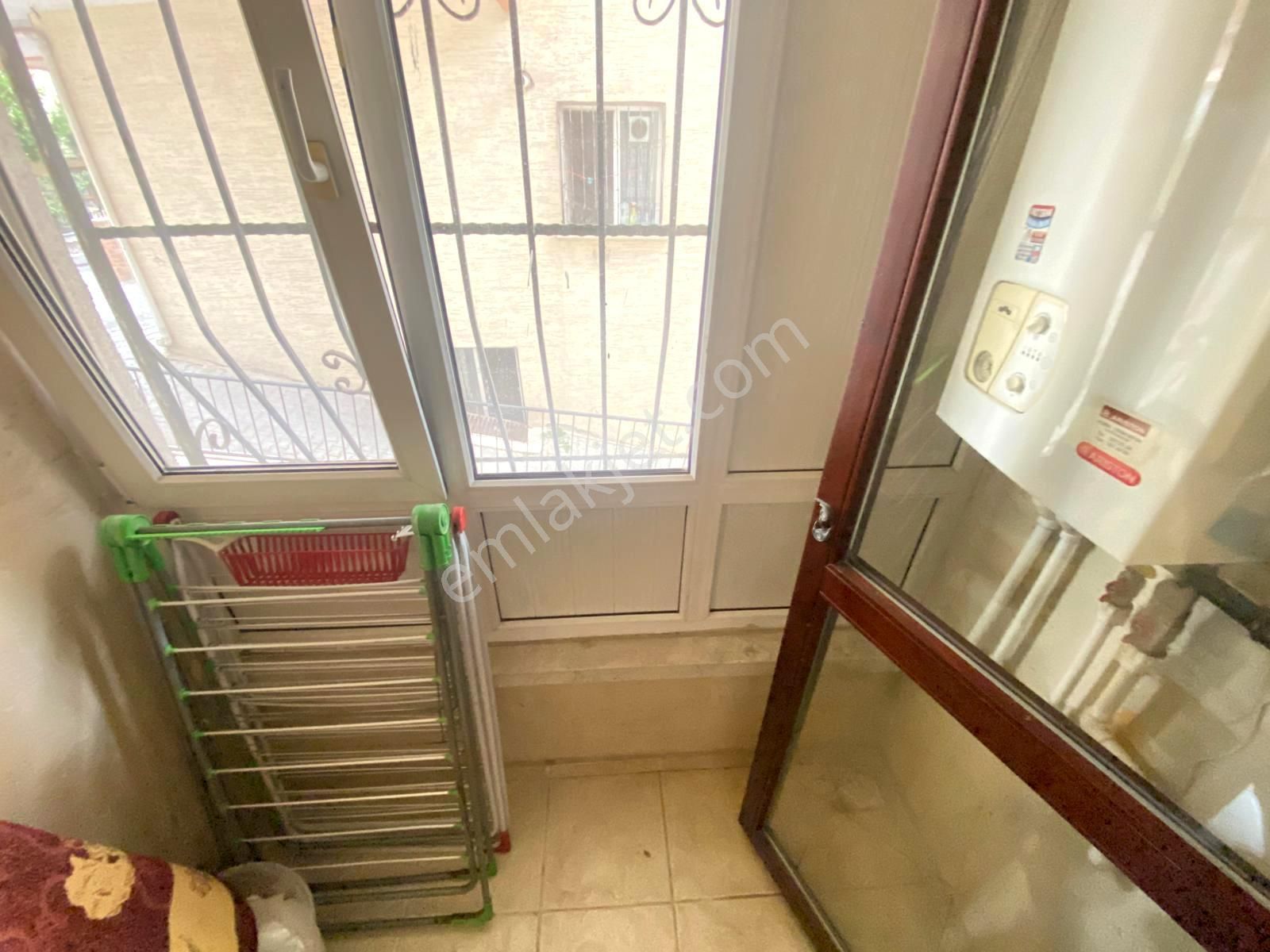 Uzman Emlak Dan İncirli Mh. Kot- 1 De Yapılı Amerikan Mutfak 1+1 - Görsel 17