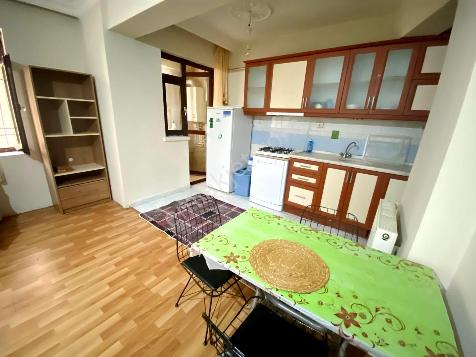 Uzman Emlak Dan İncirli Mh. Kot- 1 De Yapılı Amerikan Mutfak 1+1 - Görsel 5