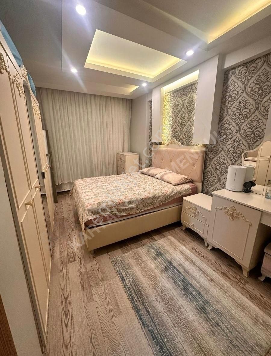 Bağcılar Mah Nevruz Alanı Civarı Güvenlikli Satılık 3+1 Daire
