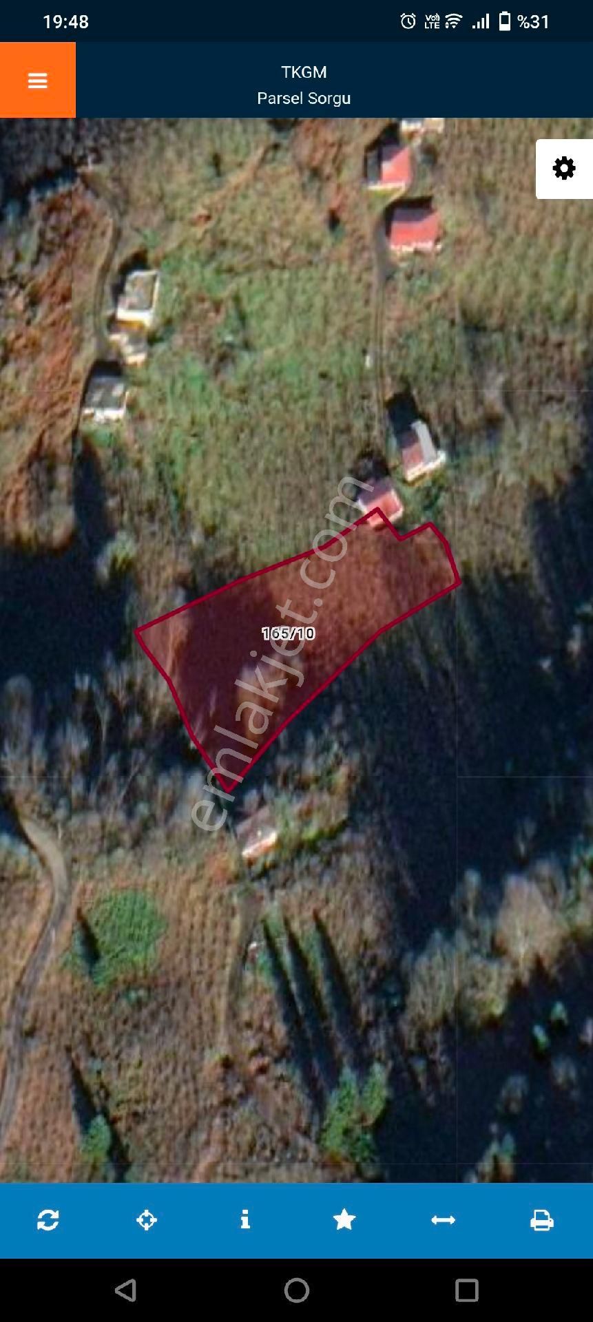 Araklı Bereketli Köyü Satılık Fındık Bahçesi 3482m²
