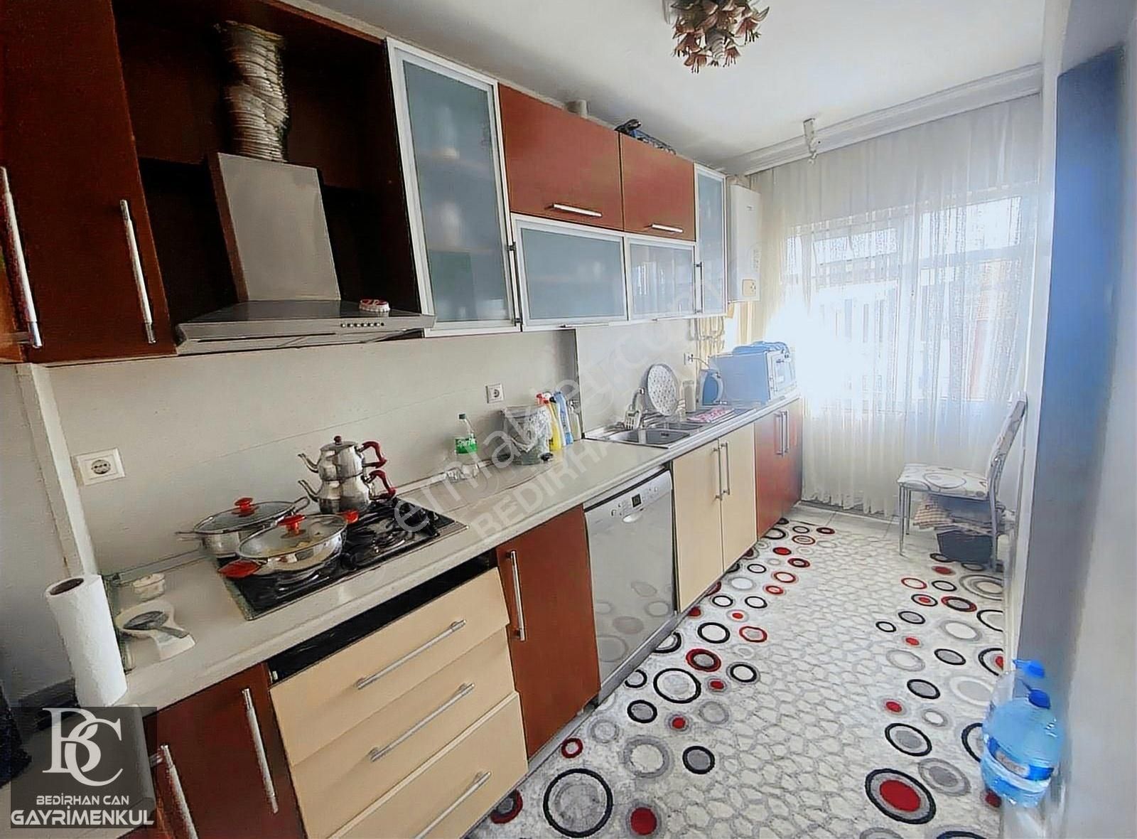 Bedirhan'dan Mantolamalı Bina Güneş İçinde 3+1 Ön Cephe Fırsatı
