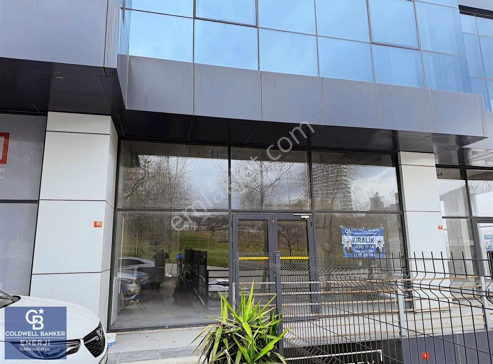 Avcılar E-5 Yakınında Kiralık 250 M2 Dükkan & Mağaza & Depo