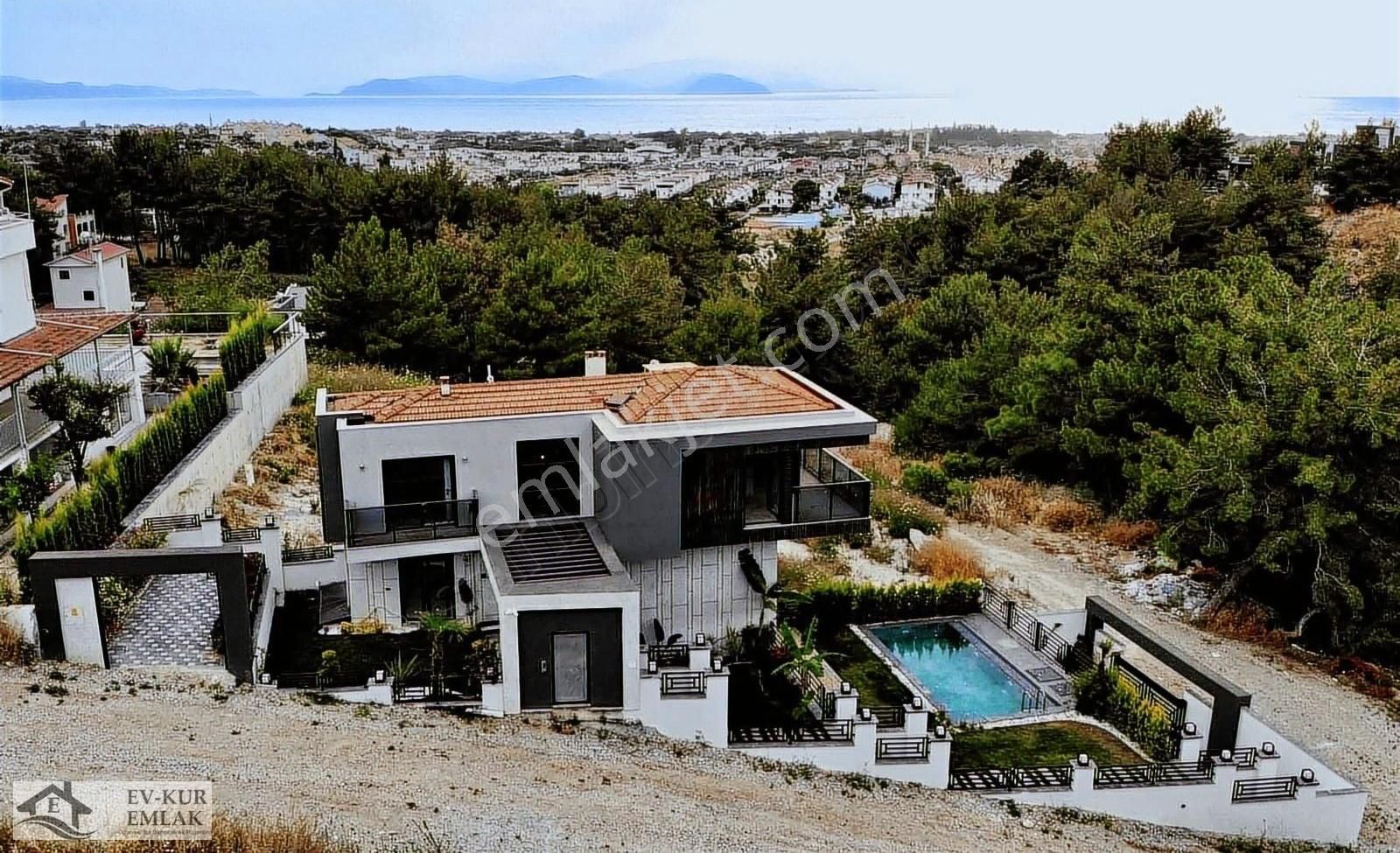Ev-kur Emlaktan Müstakil Havuzlu Hamam-saunalı 3+2 Lüks Villa