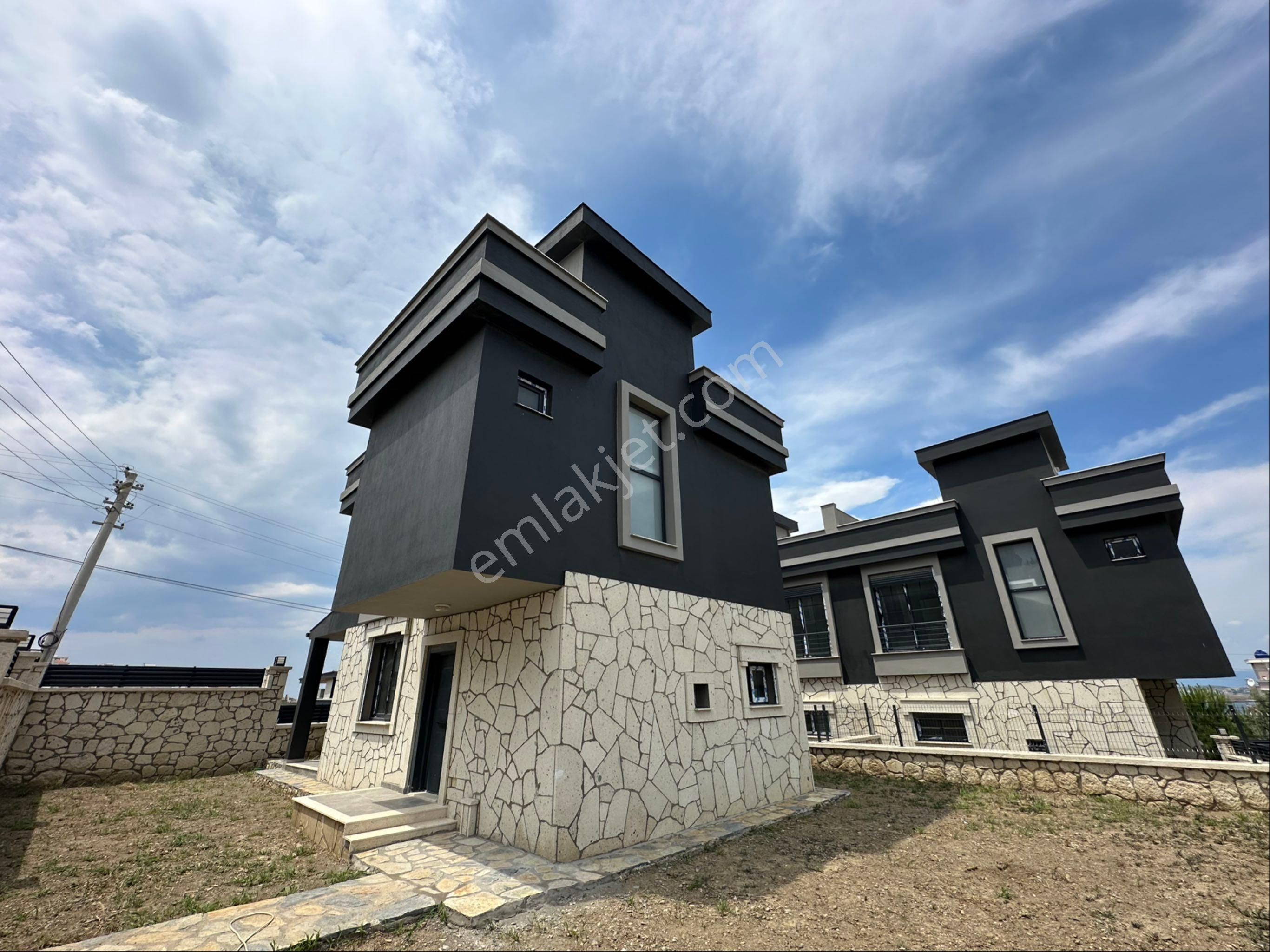 Marmara Emlak Tan Seferihisar Akarca Deniz Tarafında Satılık 3+1 Ultra Lüks Müstakil Villa - Görsel 4