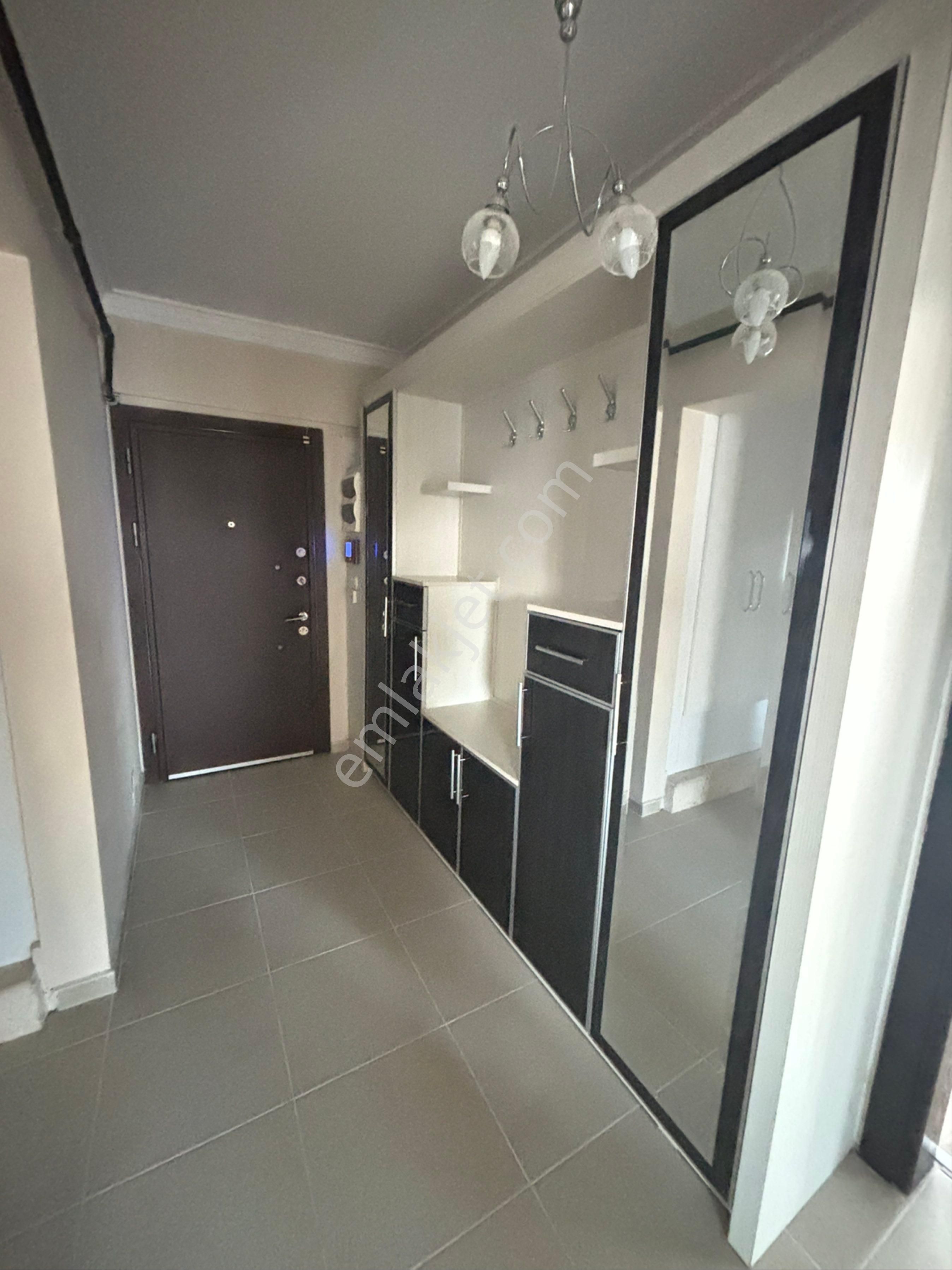 Aydın Nazilli Zafer Mahallesi Kemer Evleri 3 + 1 Kiralık Daire