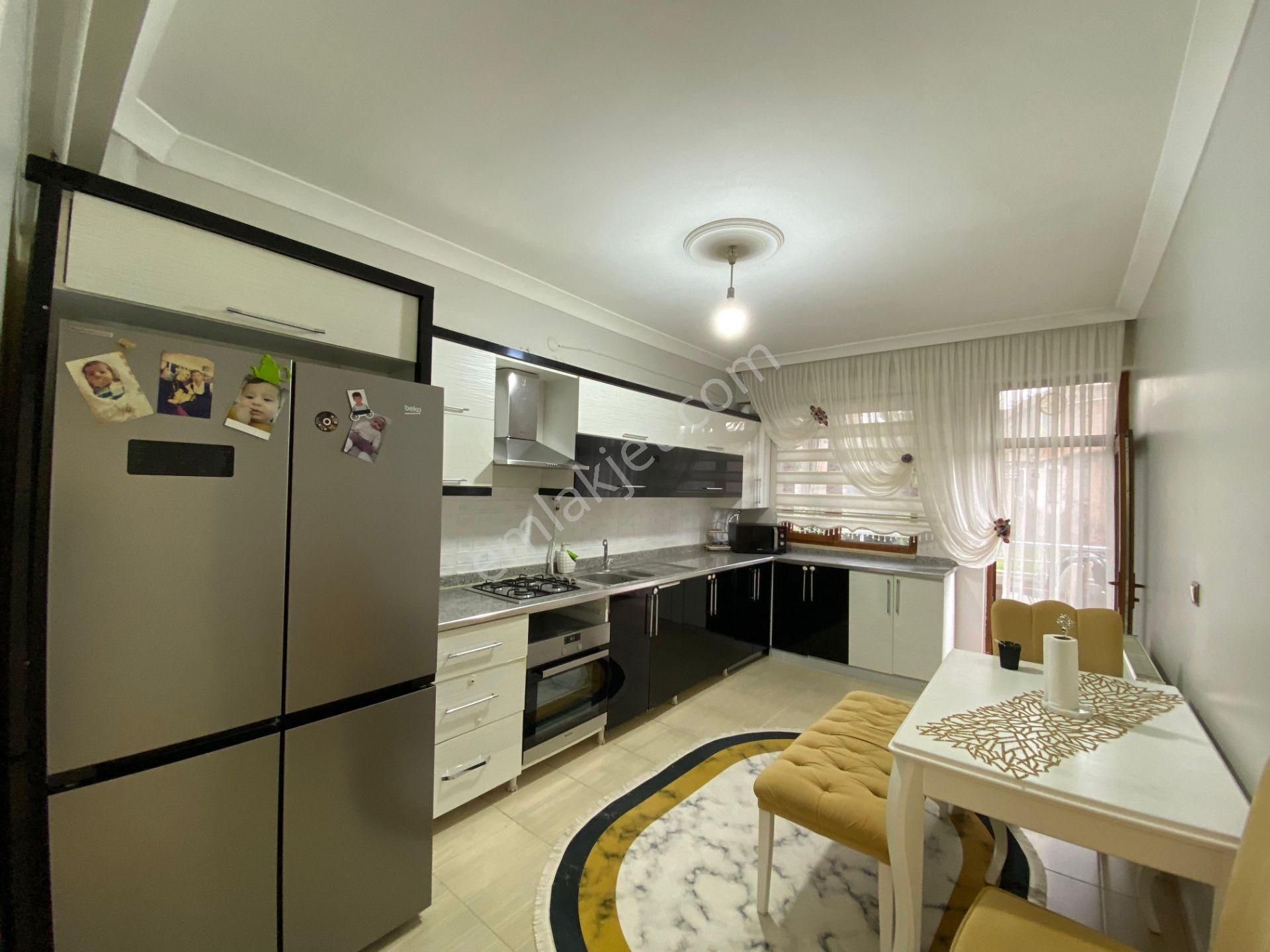 Seyrantepe Aziziye Mahallesinde Satılık 3+1 Daire