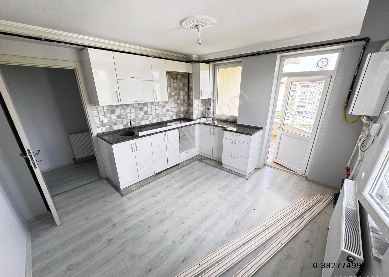 Buharaevler Ailem Market Yanı 2+1 Satılık Daıre