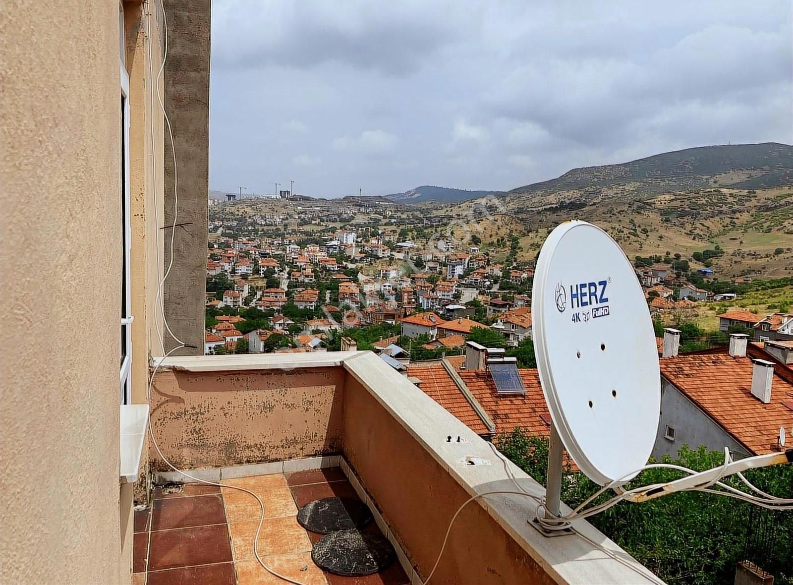 Servi Mah'de Satılık Bahçeli 3 Katlı Müstakil Ev - Görsel 5