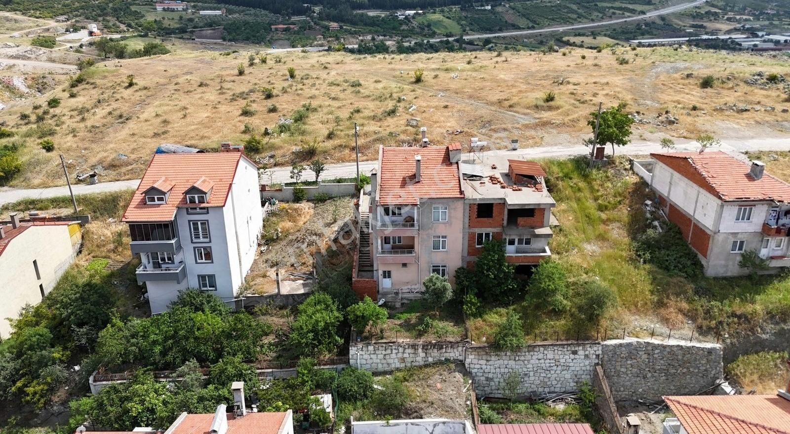 Servi Mah'de Satılık Bahçeli 3 Katlı Müstakil Ev - Görsel 12