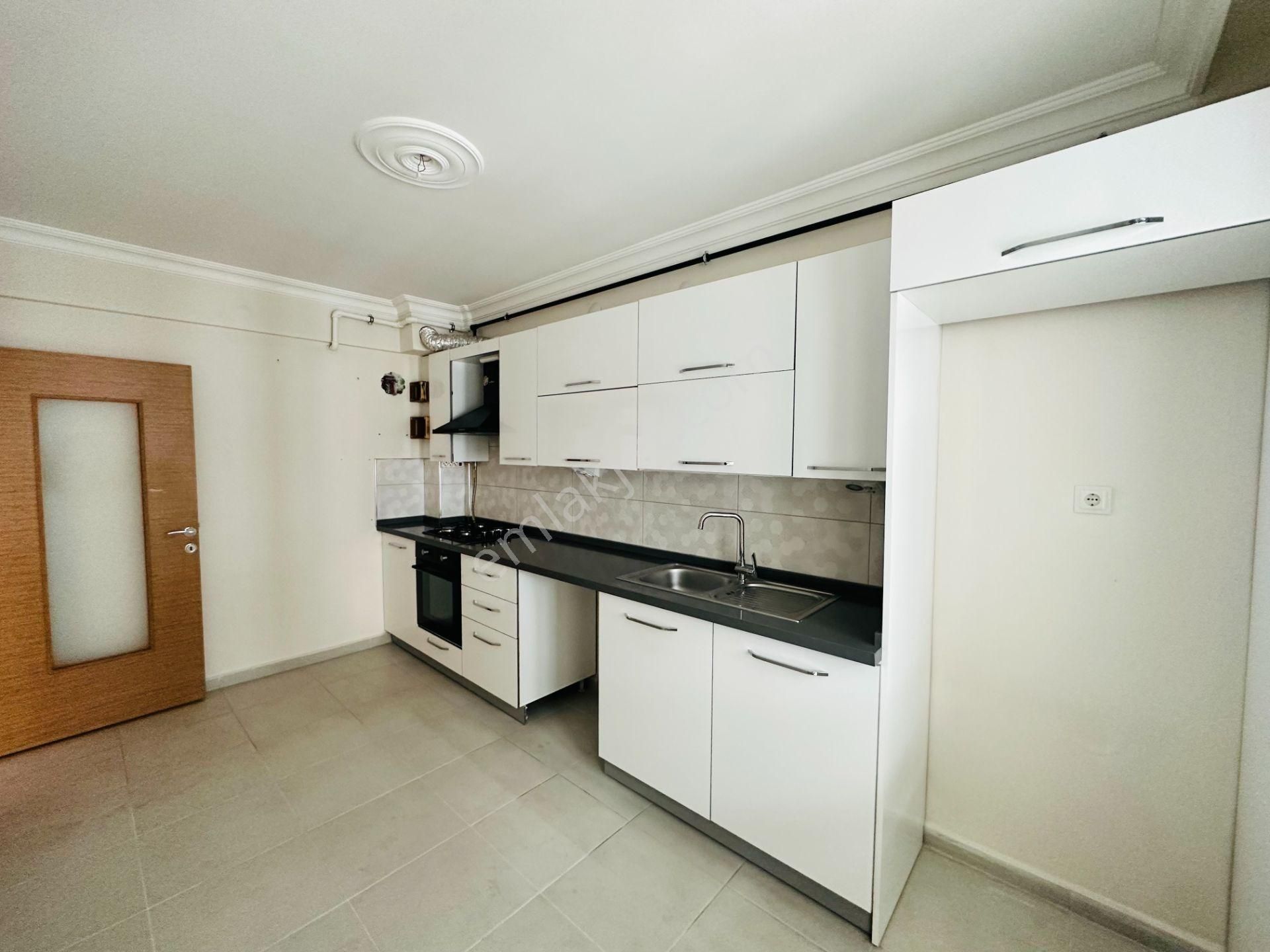 Gama Gayrimenkul'den Özel Otoparklı Arakat Yeni Kiralık 2+1