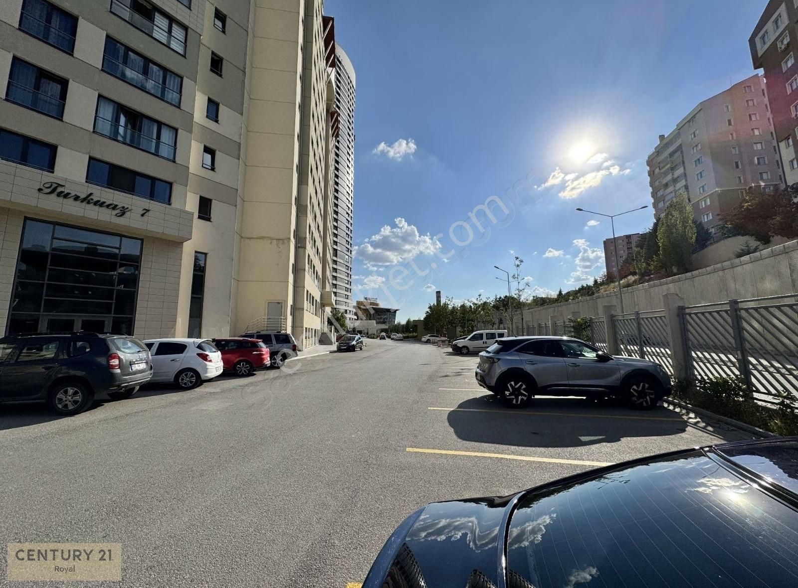 C21 Royal- Altın Oran'da Eşyalı 1+1 Daire