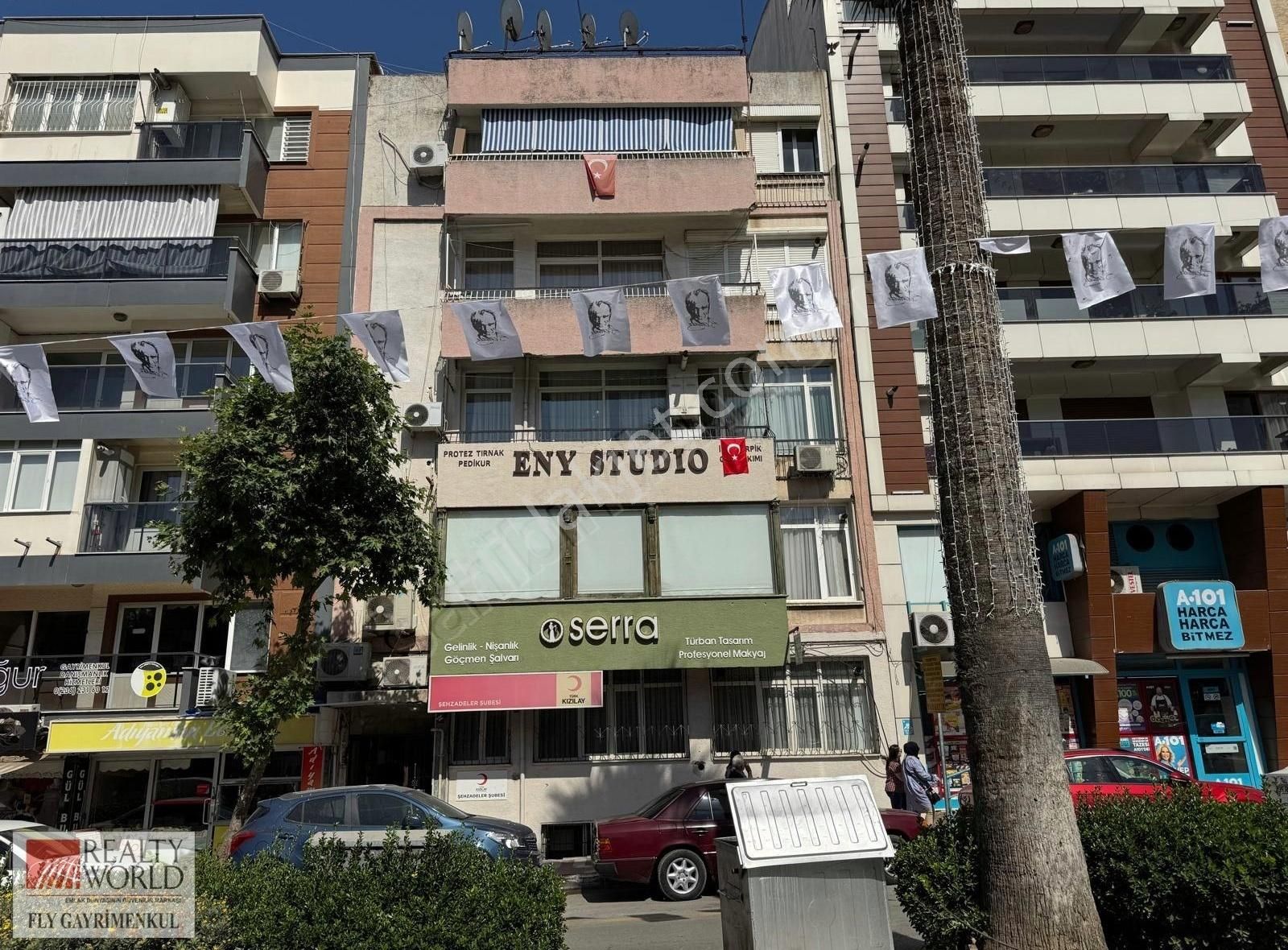 Rw-fly' Dan Şehrin Merkezi' Nde En İyi Konumda Satılık 4+1 Daire