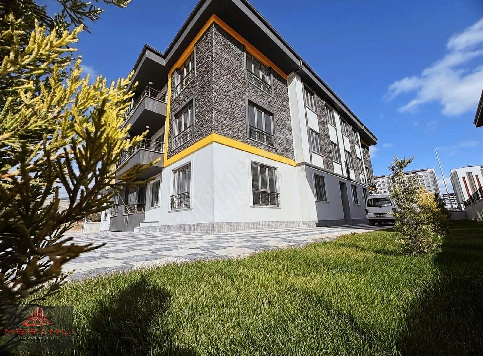 Mete Konakları Yakını Satılık Lüks 3+1 Ve 2+1 Daireler