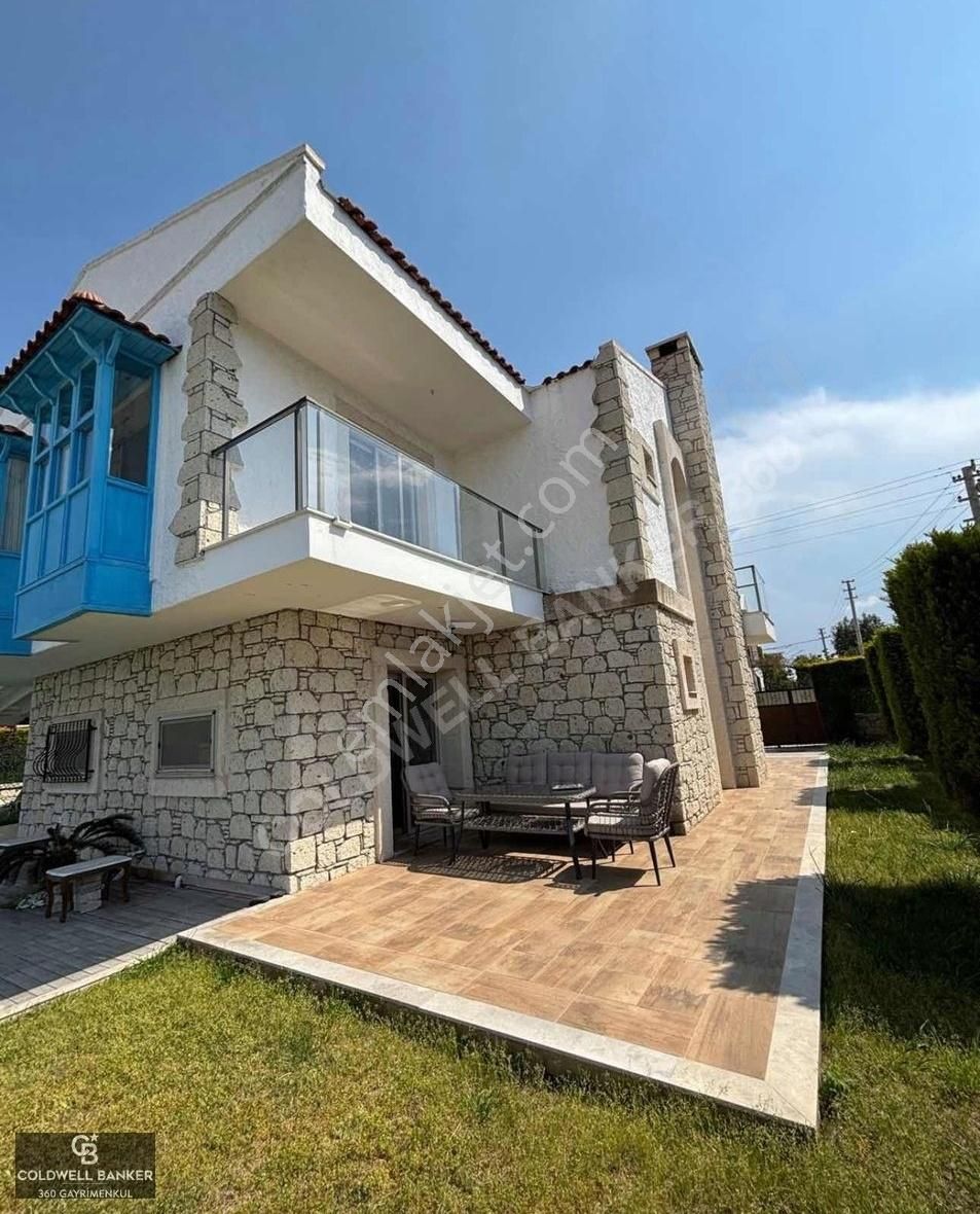 Çeşme Şifne'de Eşyalı, Deniz Manzaralı Kiralık Villa