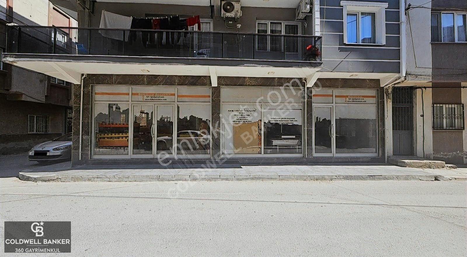 İzmir Bornova Mevlana Mahallesi 70 M2 Satılık Köşe Dükkan